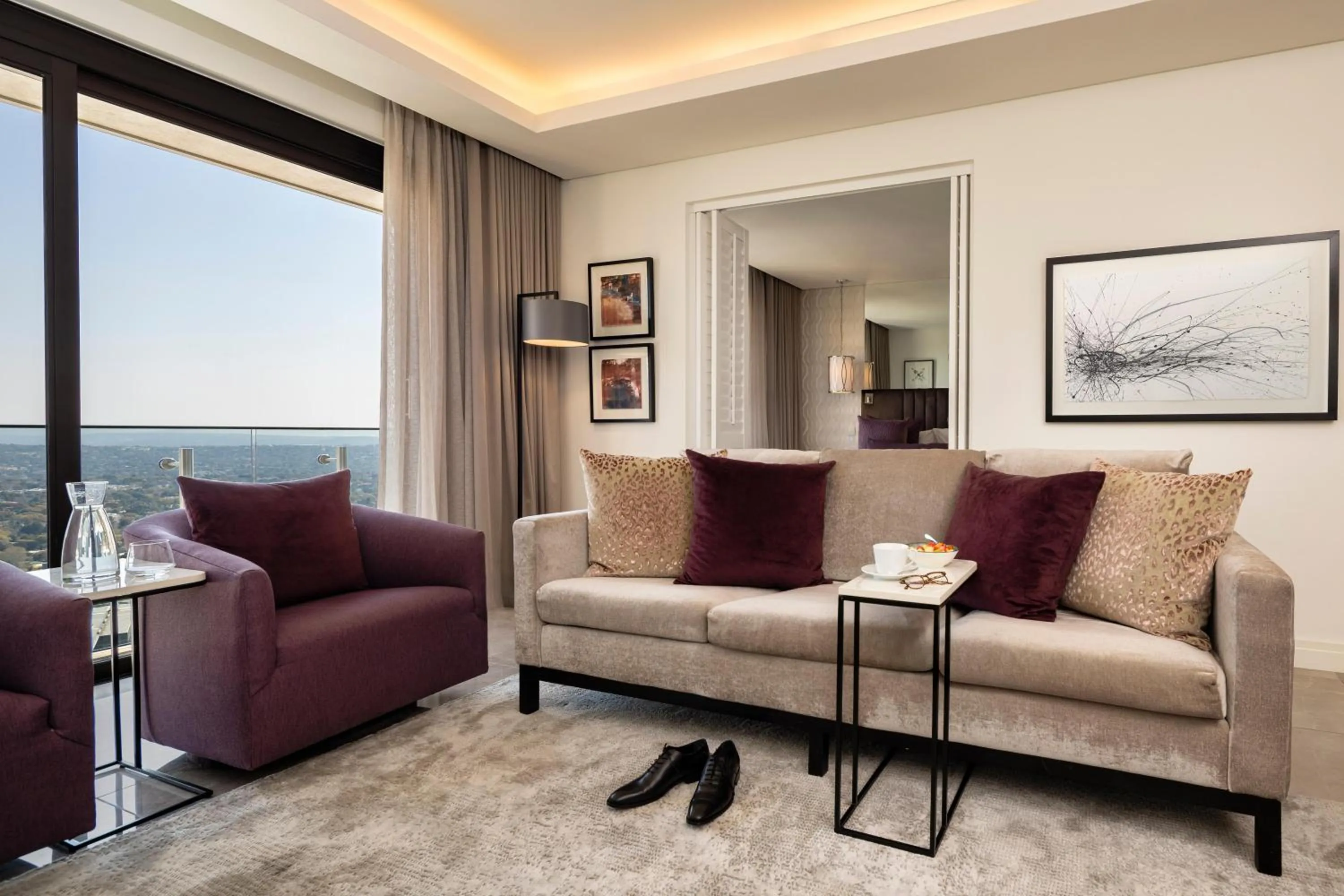 Photo of the whole room in The Leonardo