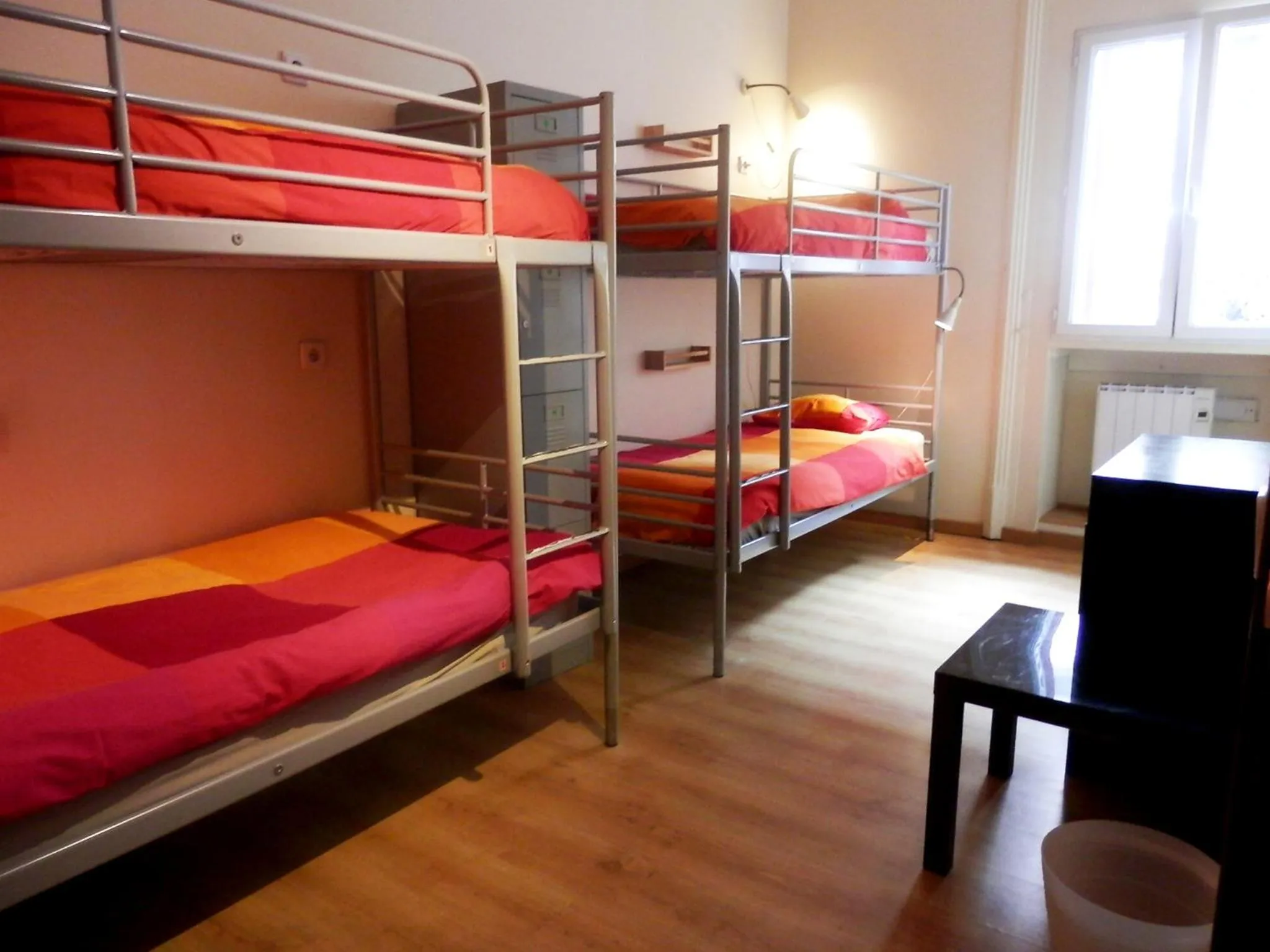 Photo of the whole room, Bed in Barcelona Central Garden Hostal