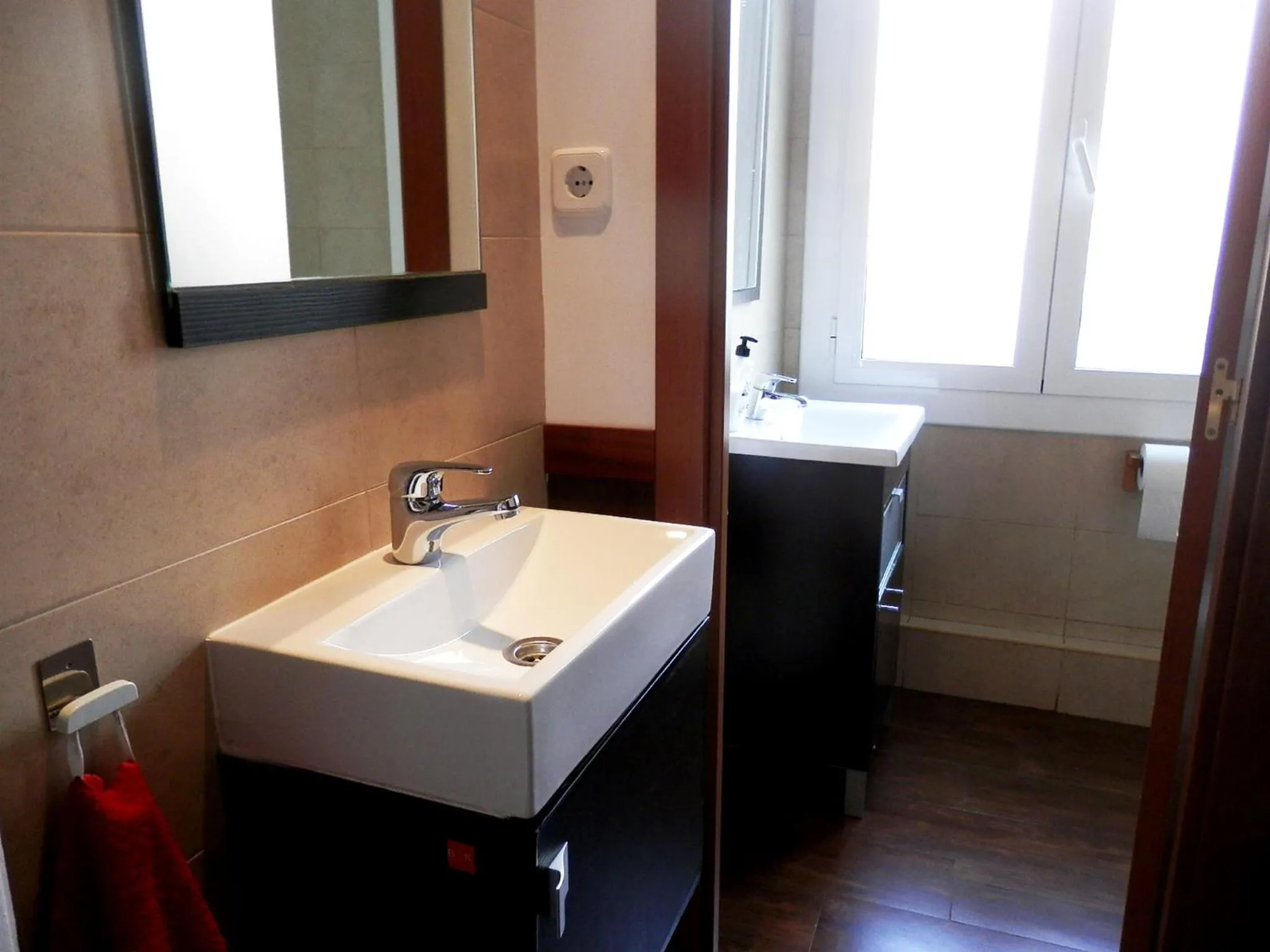 Bathroom in Barcelona Central Garden Hostal