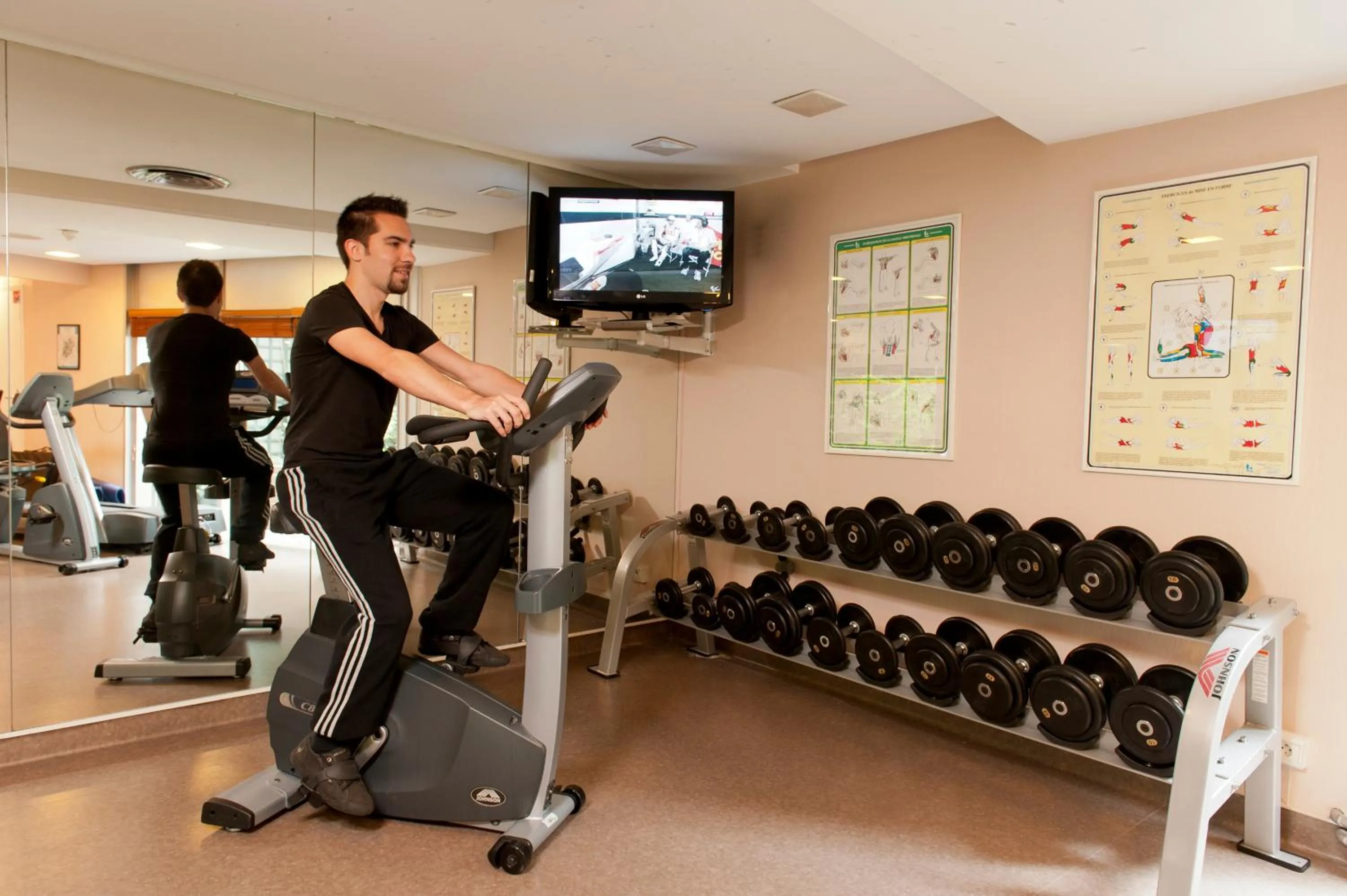 Fitness centre/facilities in Mercure Paris 19 Philharmonie La Villette