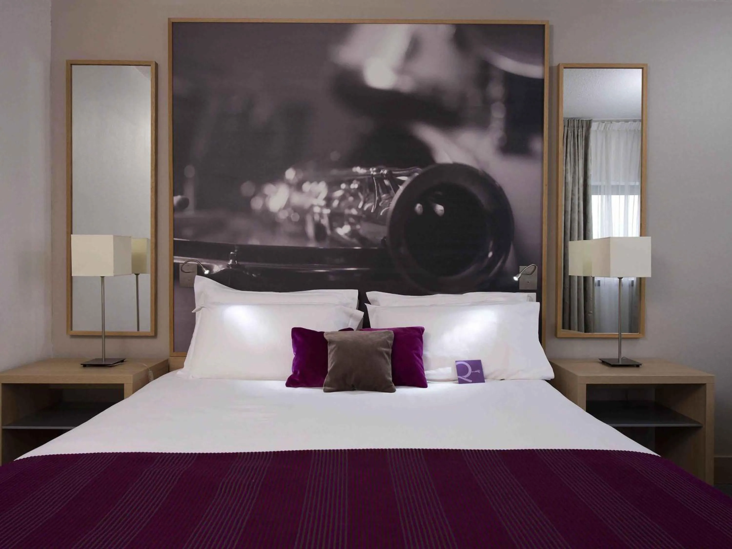 Bedroom, Bed in Mercure Paris 19 Philharmonie La Villette