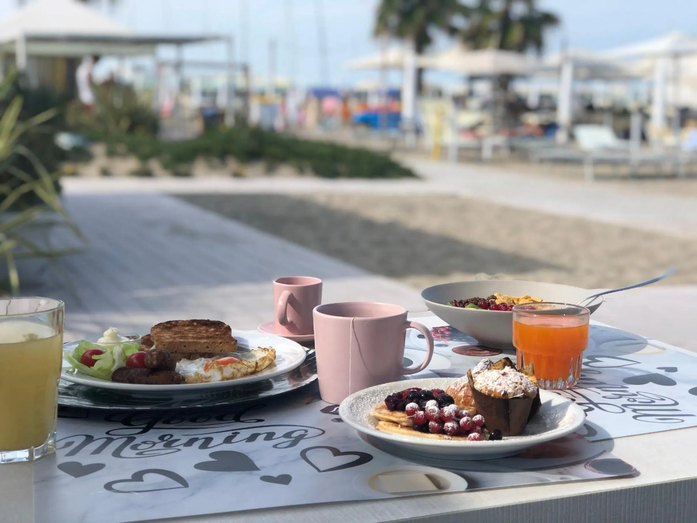 Food and drinks in Hotel Liberty Beach - Parking & Beach