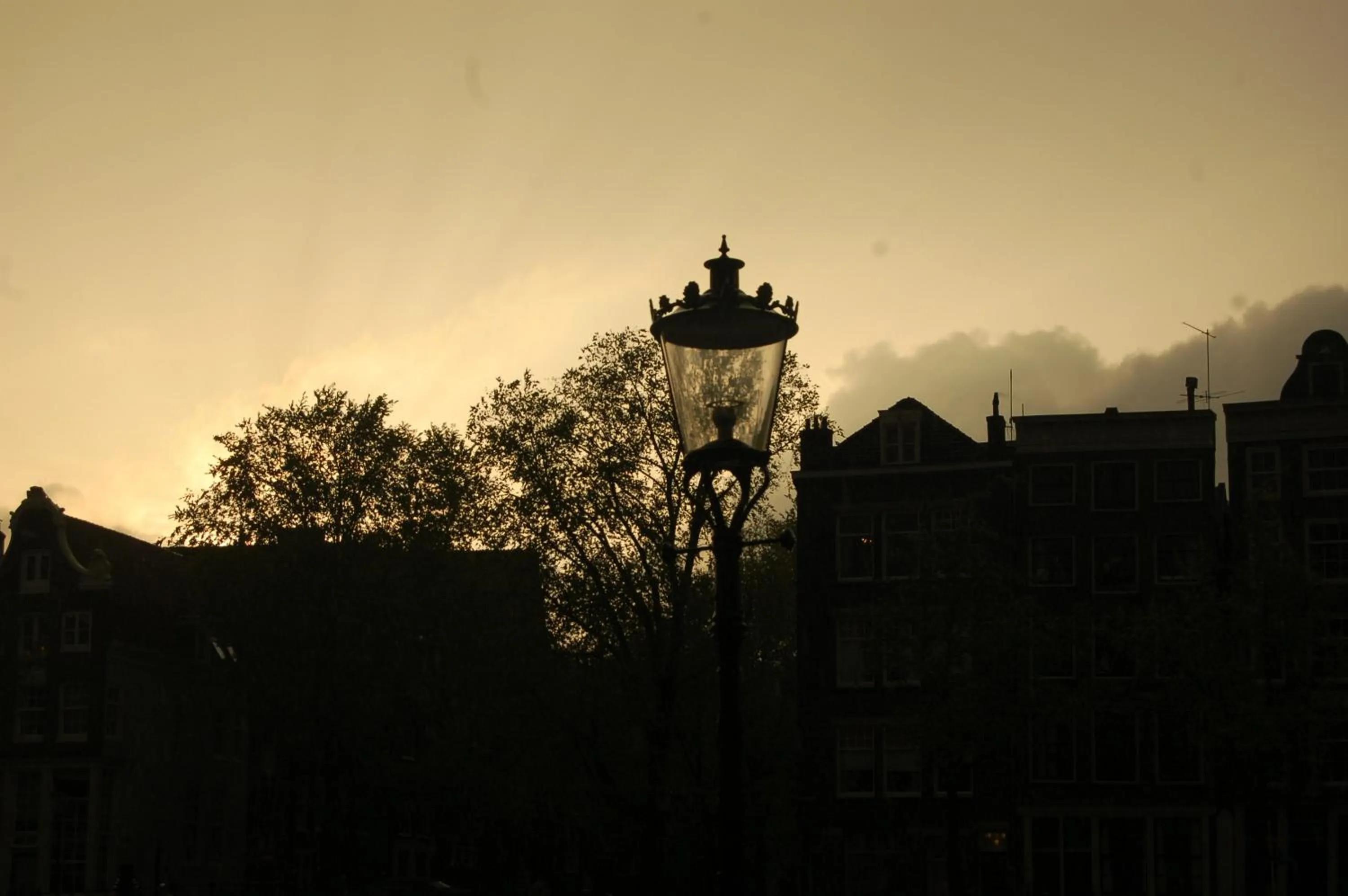 Night in Amsterdam House of Arts & Crafts