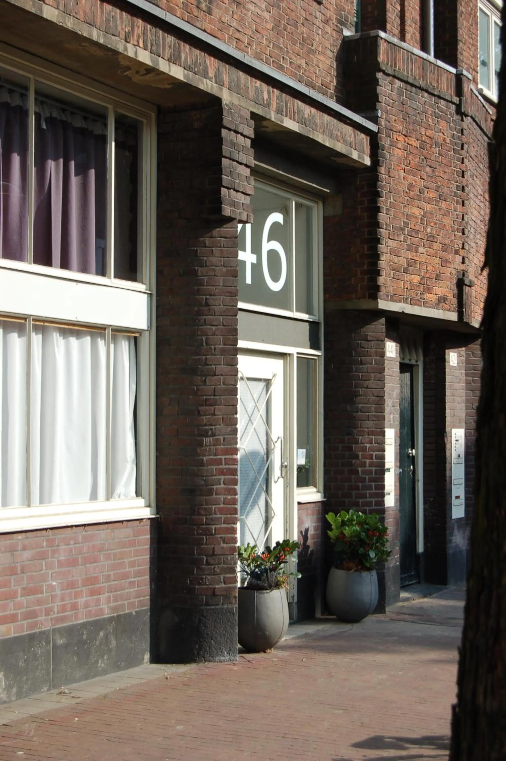 Facade/entrance in Amsterdam House of Arts & Crafts