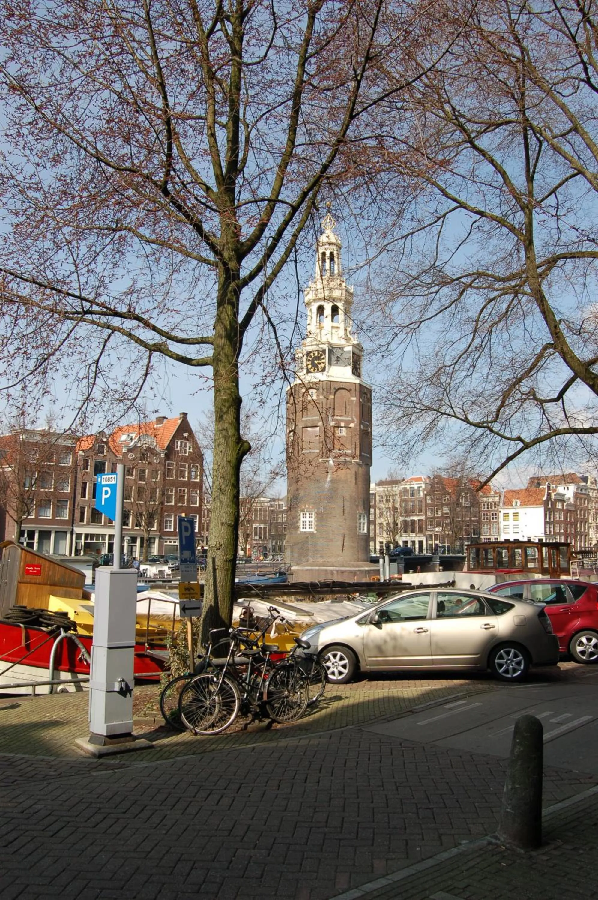 Neighbourhood in Amsterdam House of Arts & Crafts