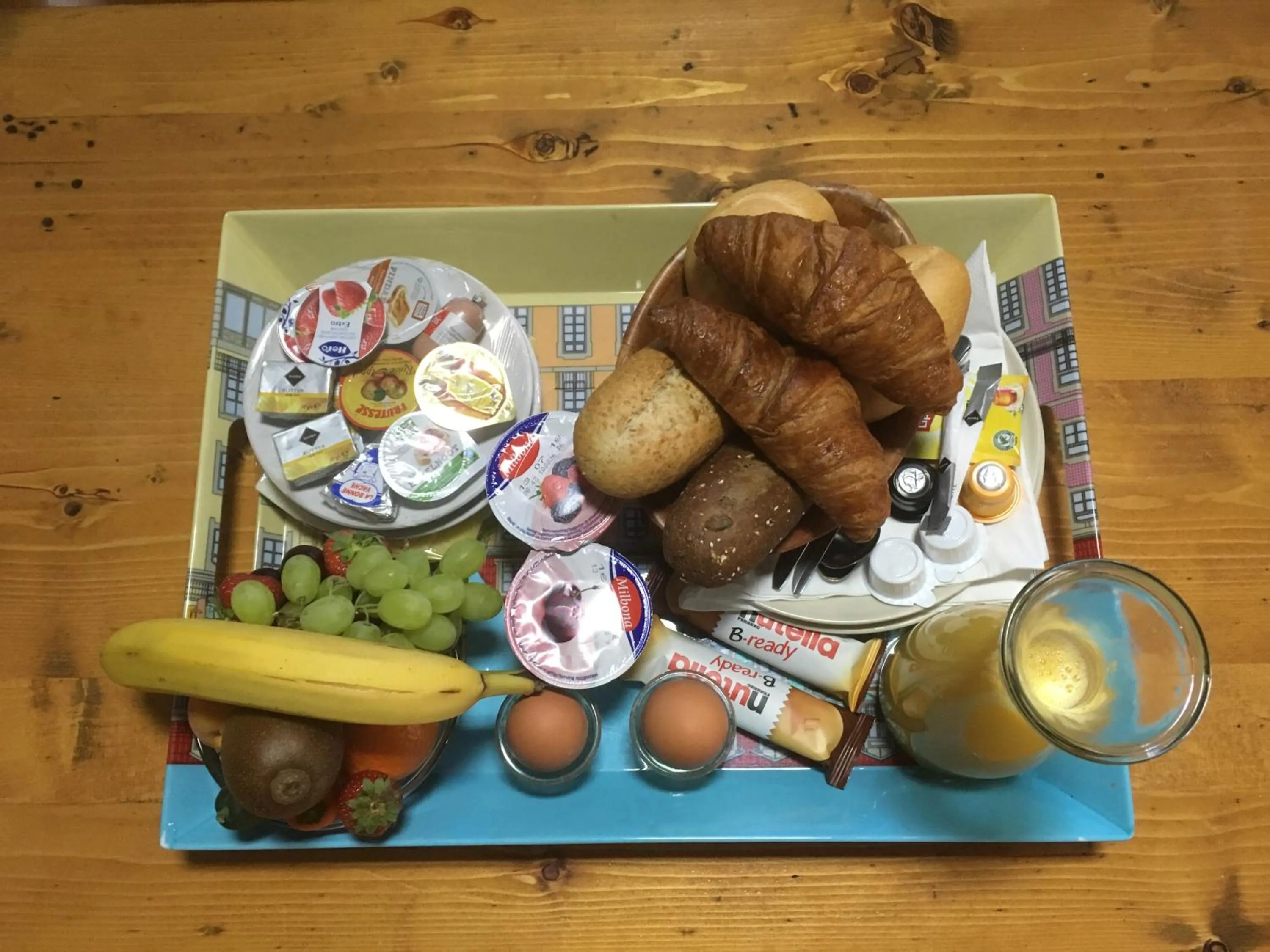 Breakfast in Amsterdam House of Arts & Crafts