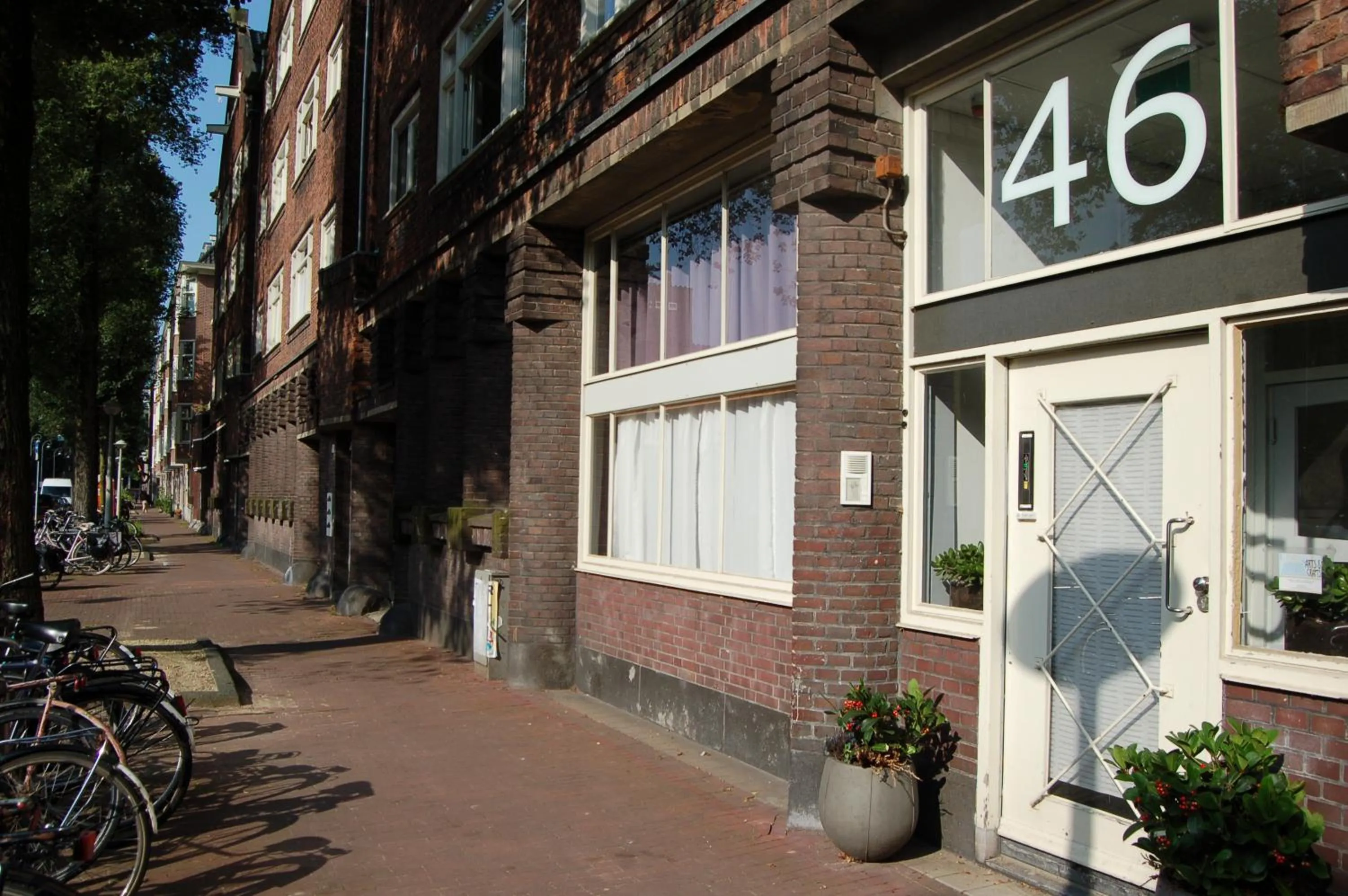 Facade/entrance in Amsterdam House of Arts & Crafts