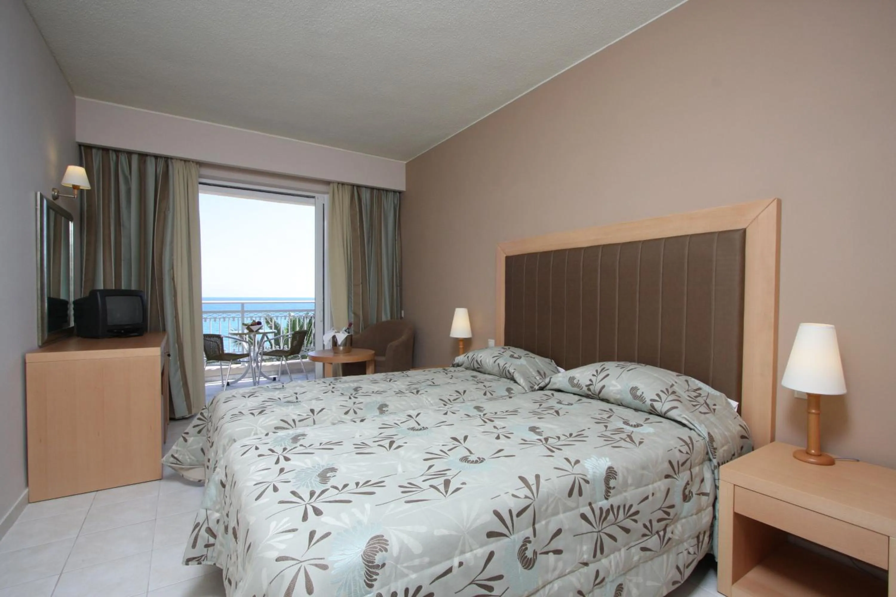 Day in Zakantha Beach