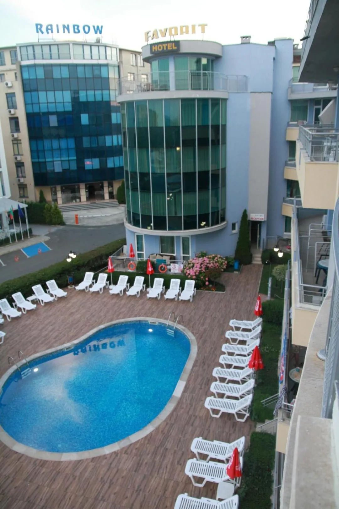 Pool view in Favorit Aparthotel