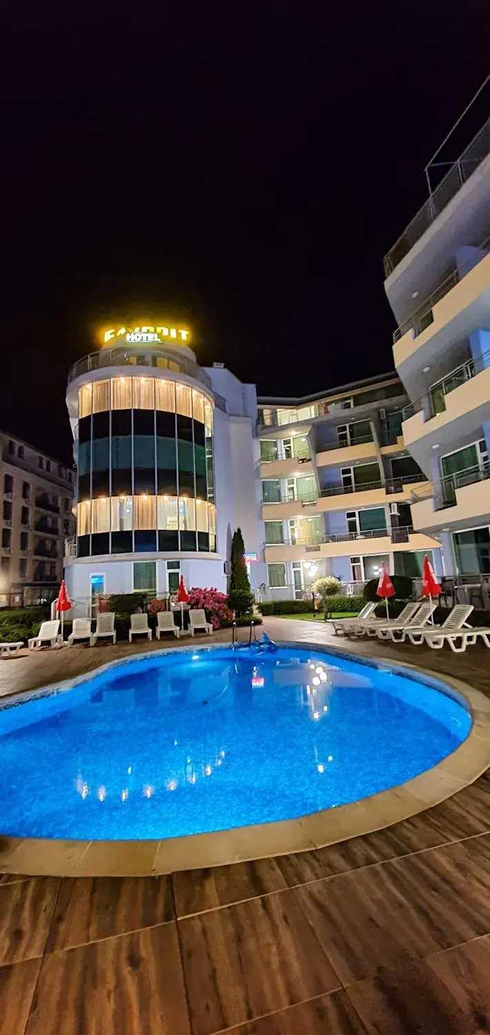 Favorit Aparthotel Favorit Aparthotel