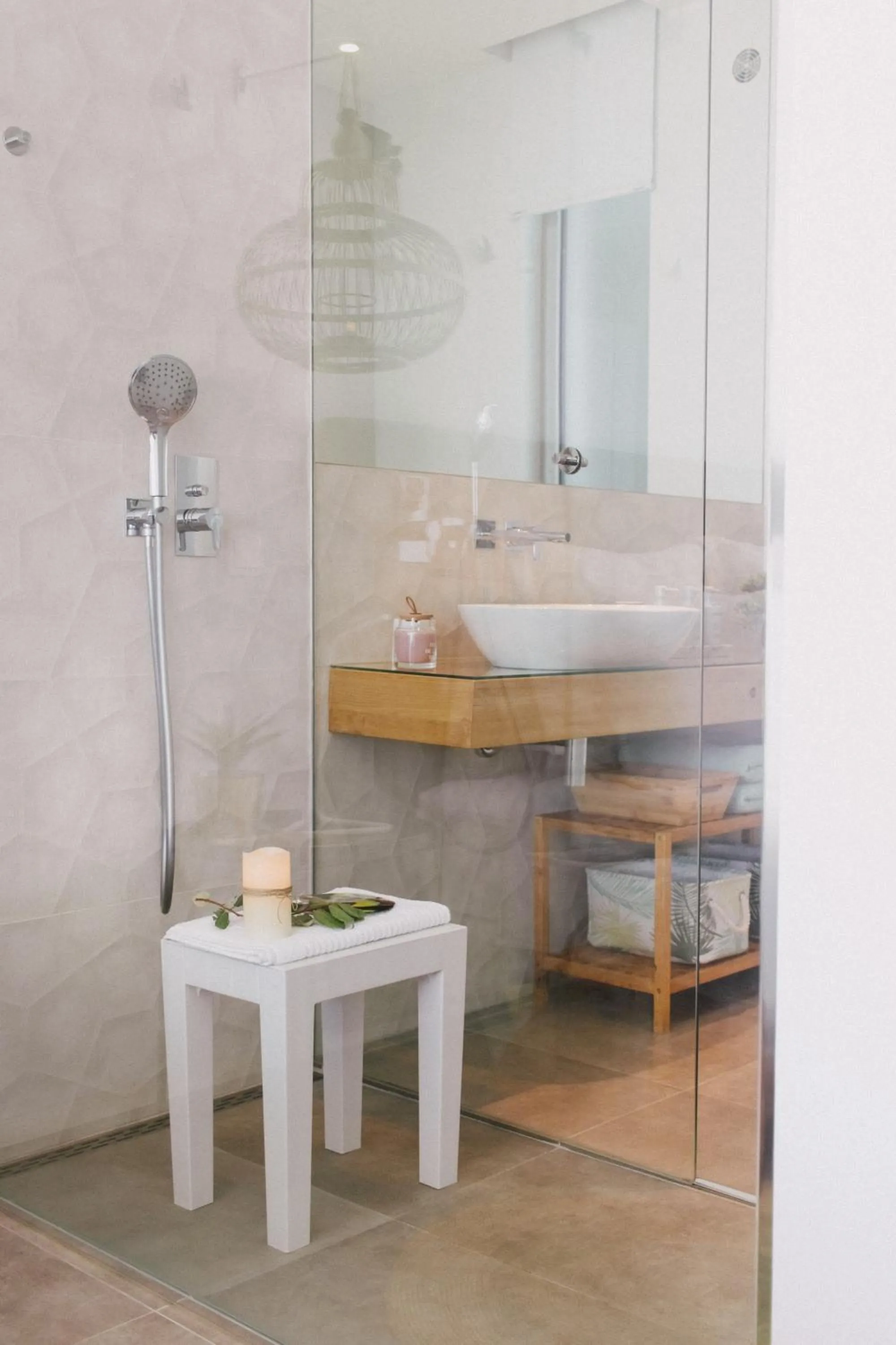 Shower in Casa LNNoa Boutique Room whit private pool