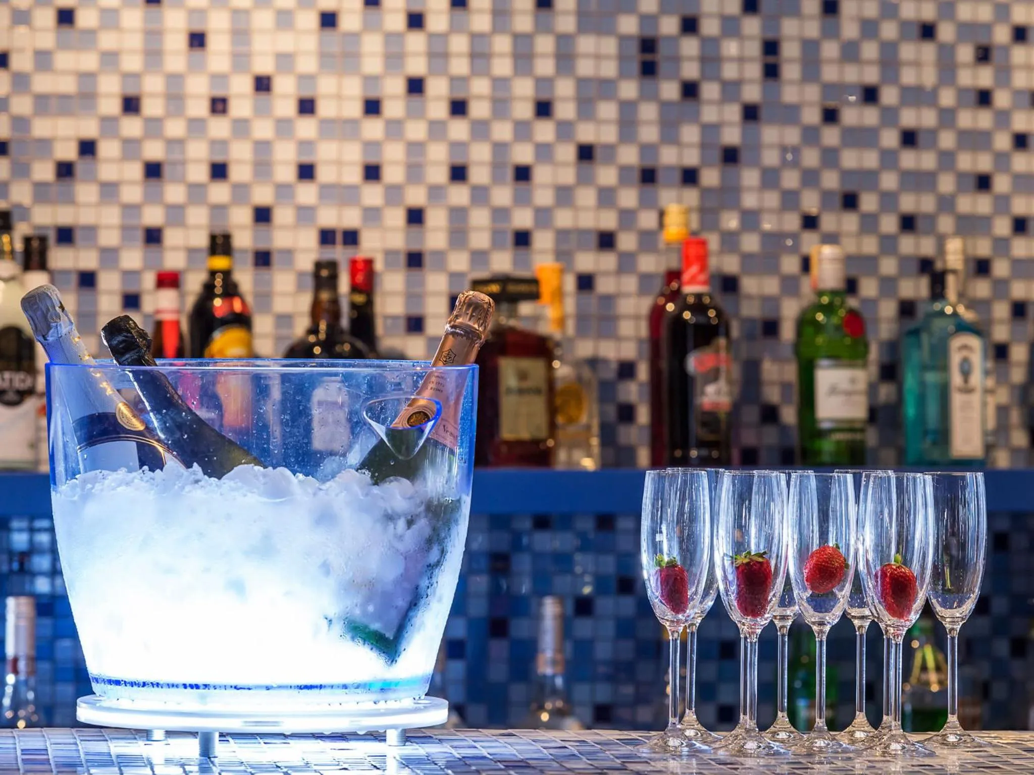 Drinks in Princess Kyniska Suites