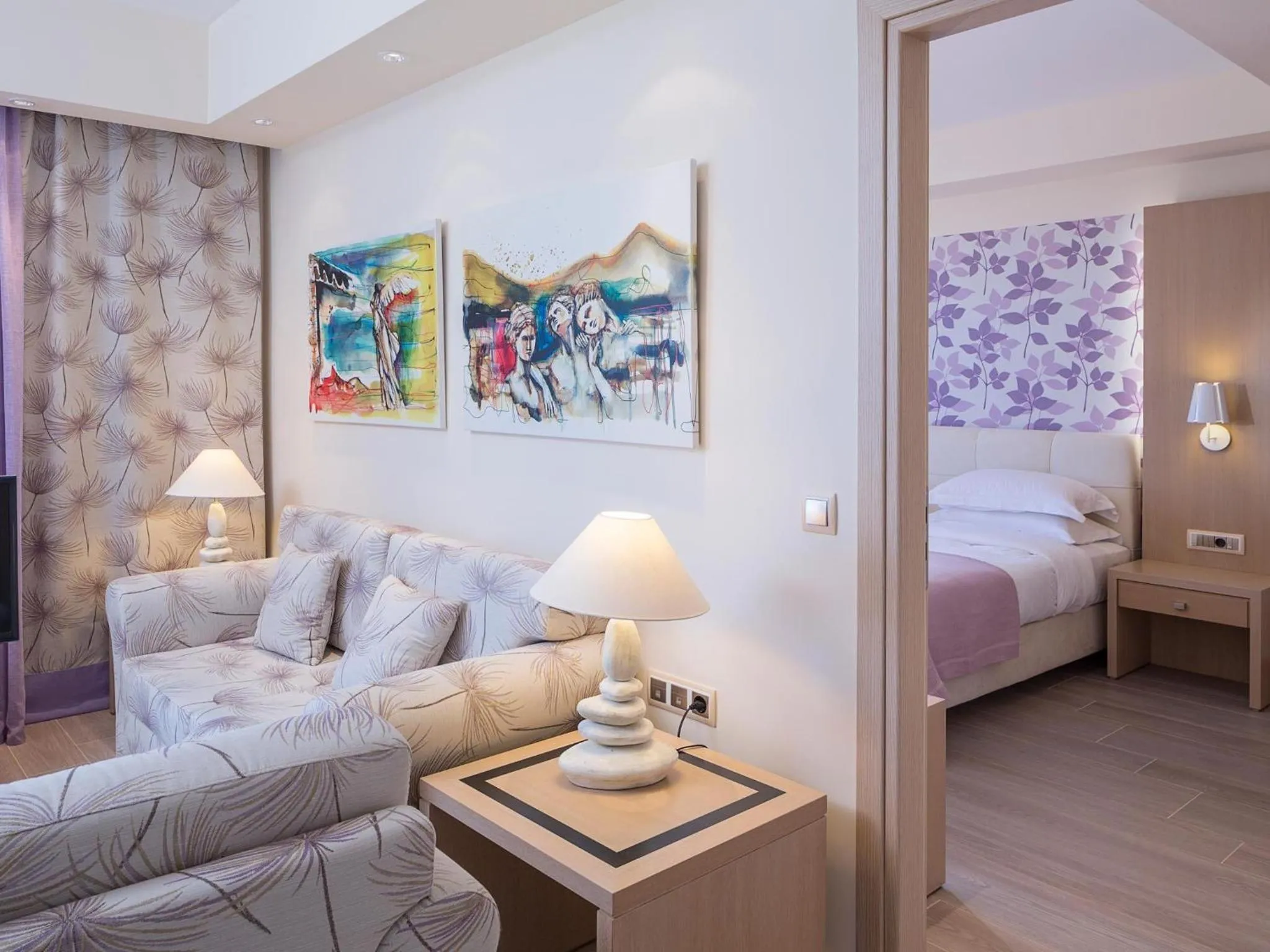 Photo of the whole room, Bed in Princess Kyniska Suites