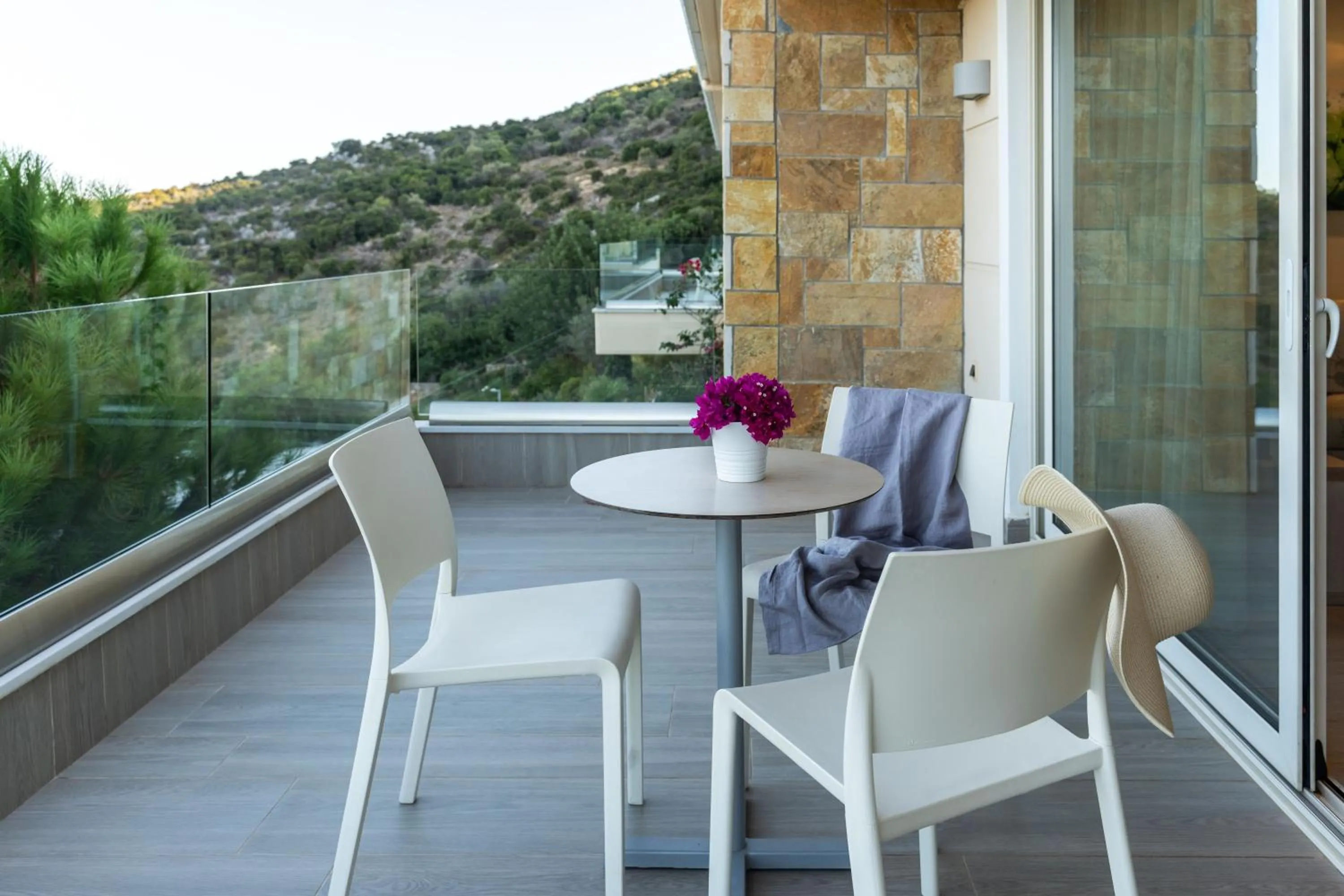 Day in Princess Kyniska Suites