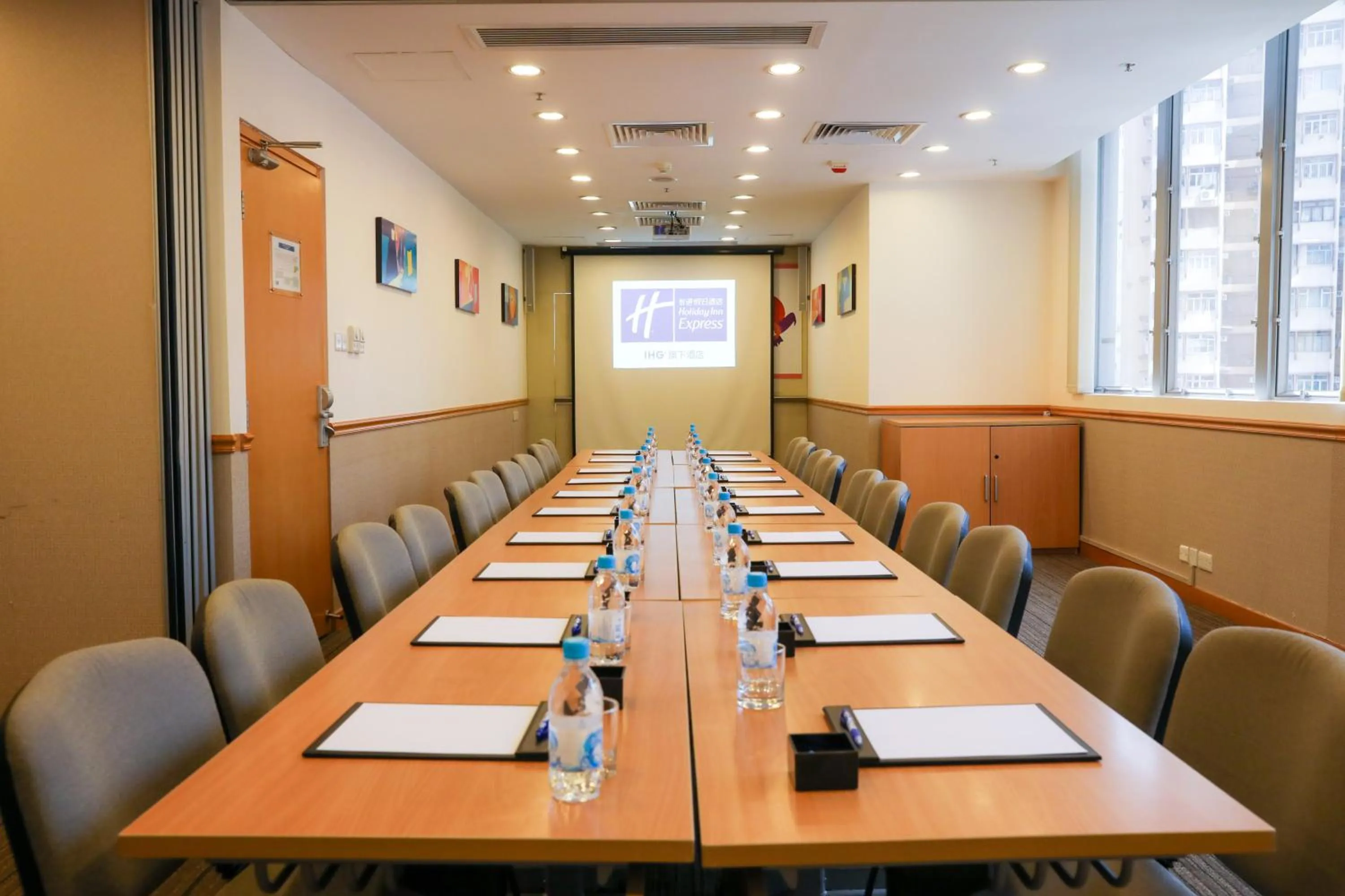 Meeting/conference room in Holiday Inn Express Hong Kong Causeway Bay, an IHG Hotel