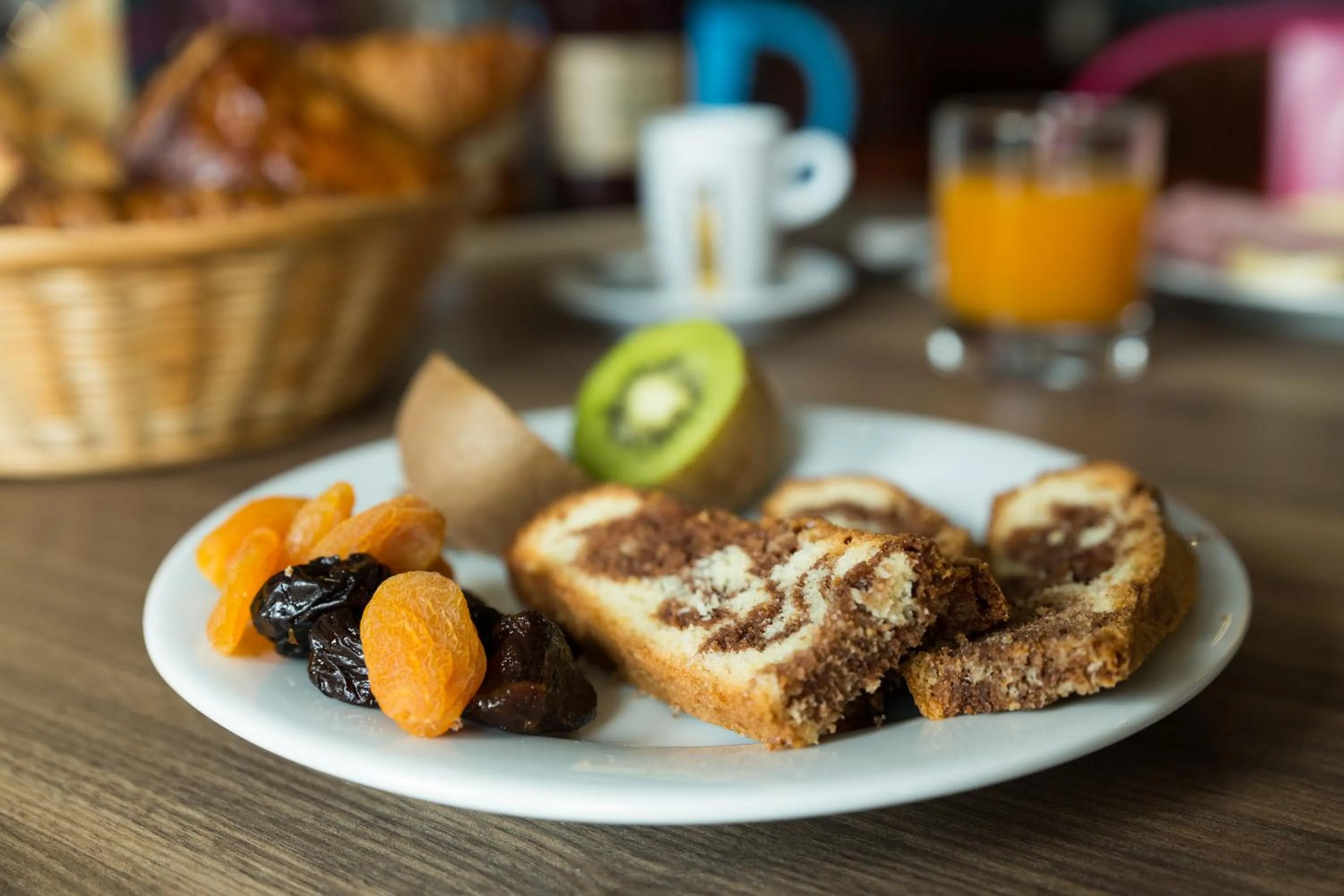 Breakfast in The Originals Access, Hôtel Clermont-Ferrand Nord