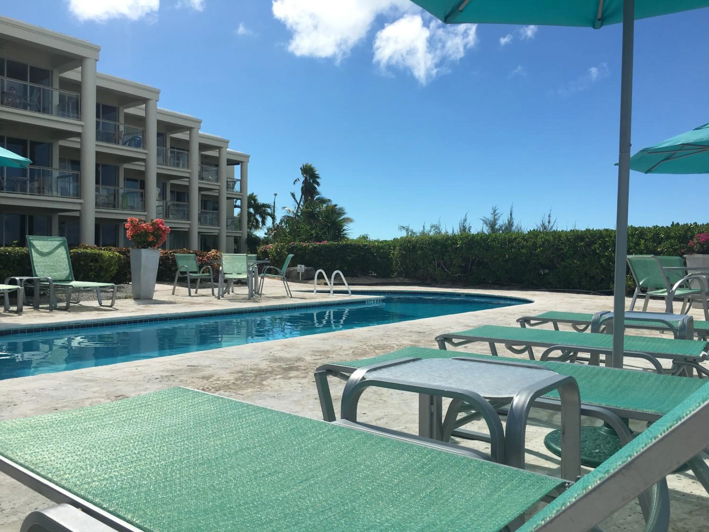 Swimming pool in Coral Gardens on Grace Bay