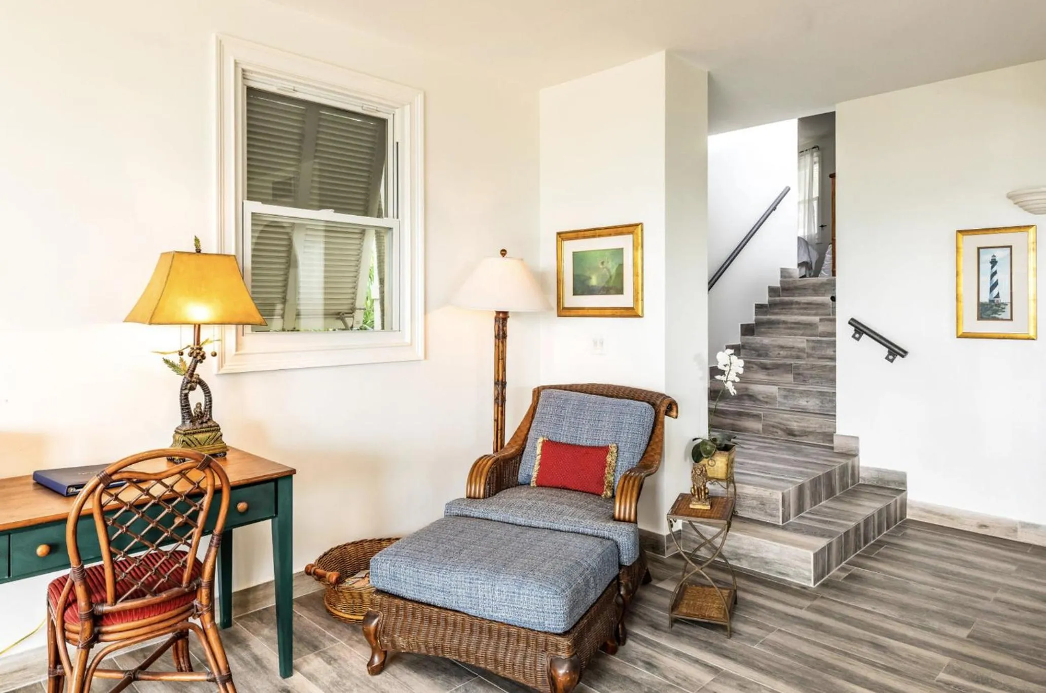 Seating area in Coral Gardens on Grace Bay