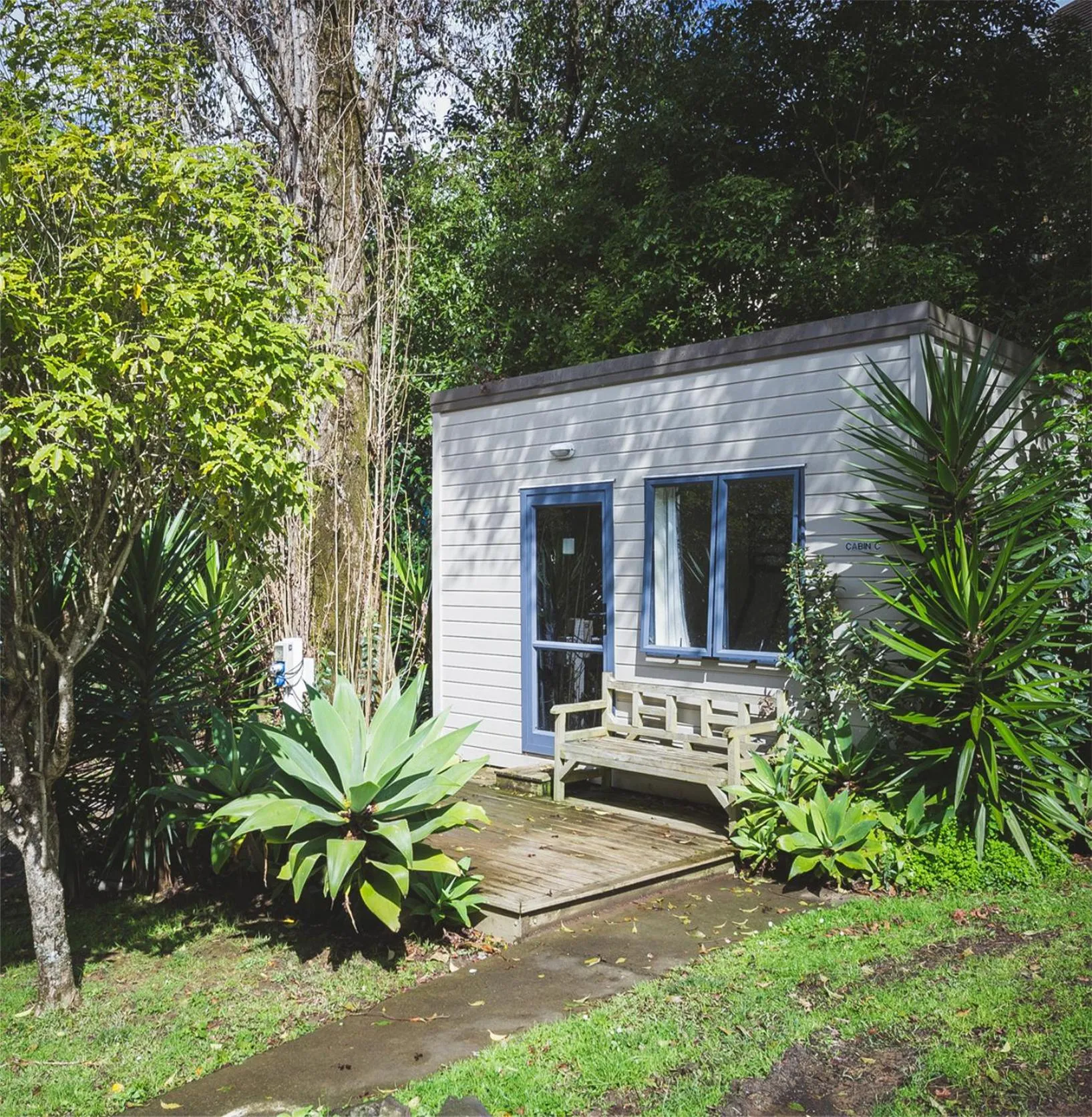 Touchwood Motor Inn & Inner City Camping Ground