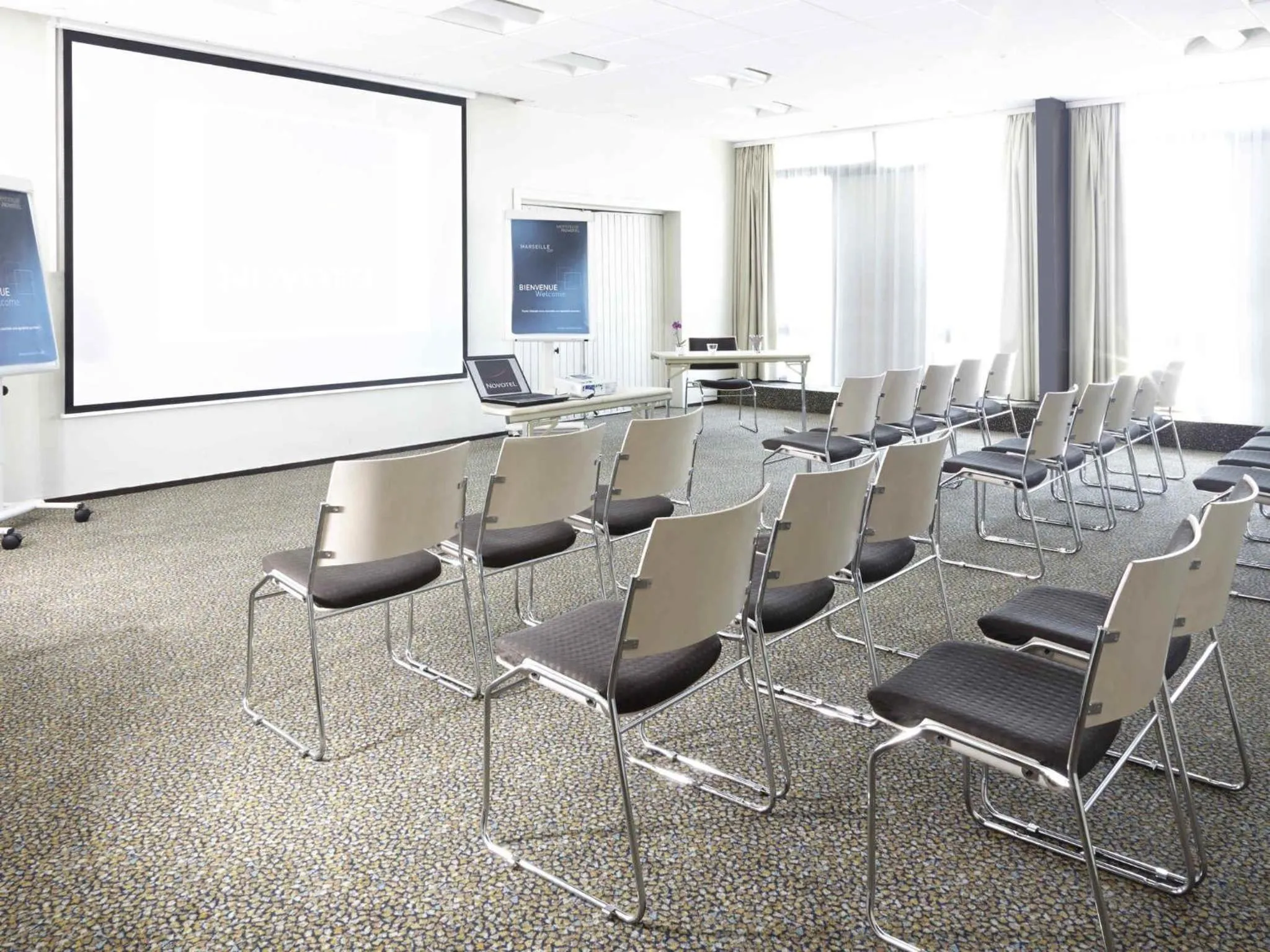 Meeting/conference room in Novotel Marseille Est Porte d'Aubagne