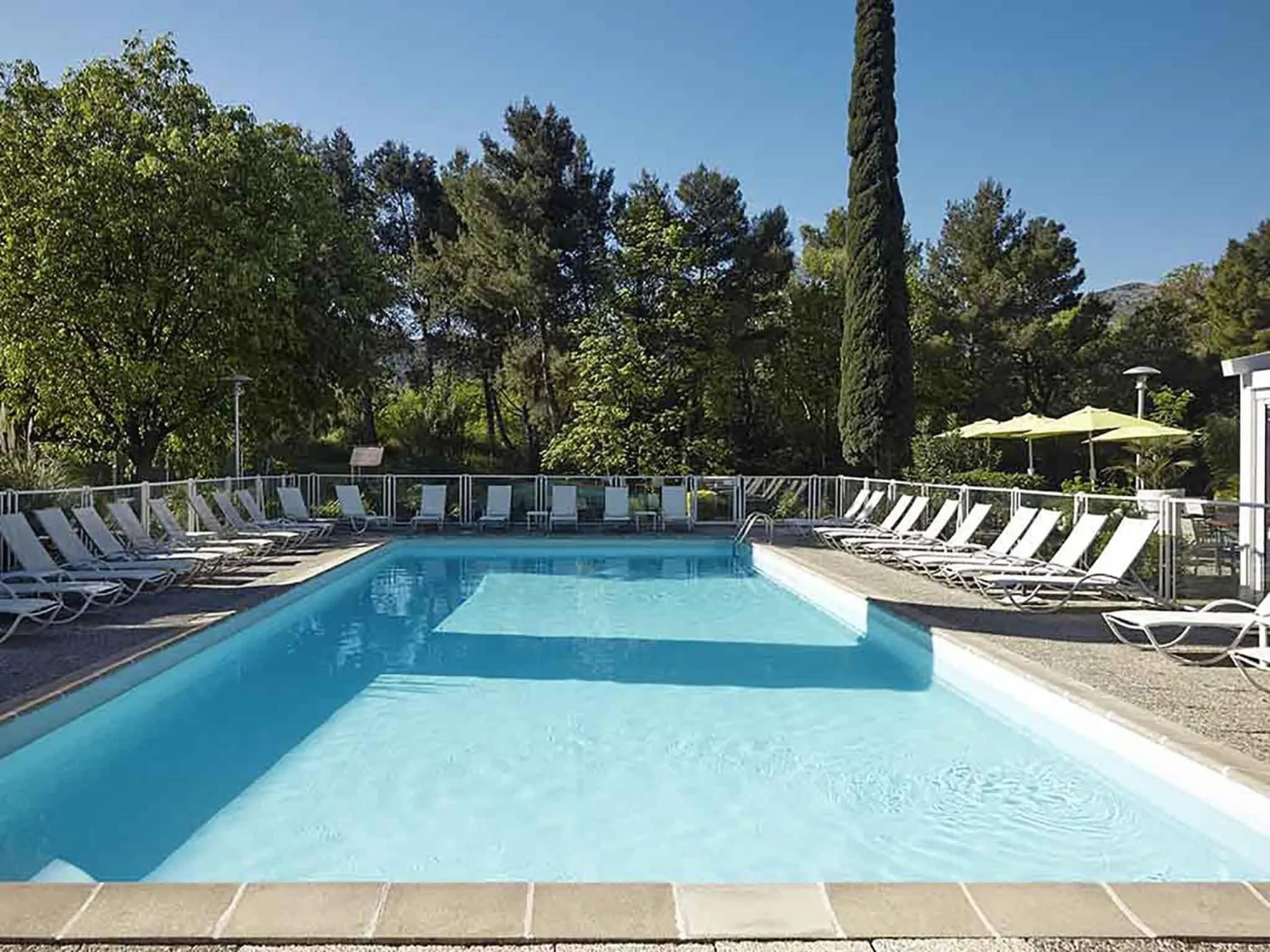 Pool view in Novotel Marseille Est Porte d'Aubagne