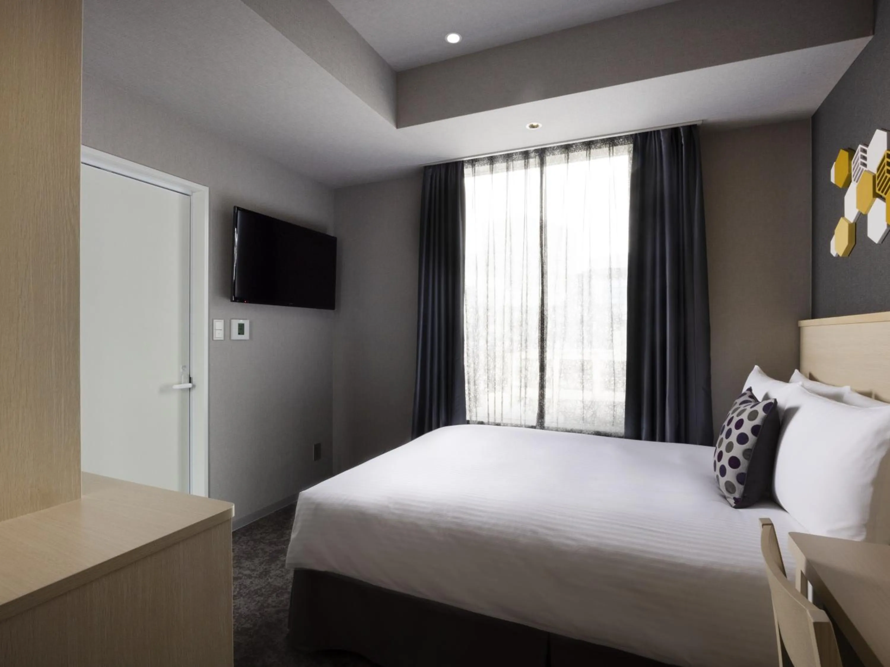 Photo of the whole room, Bed in ibis Styles Tokyo Ginza East