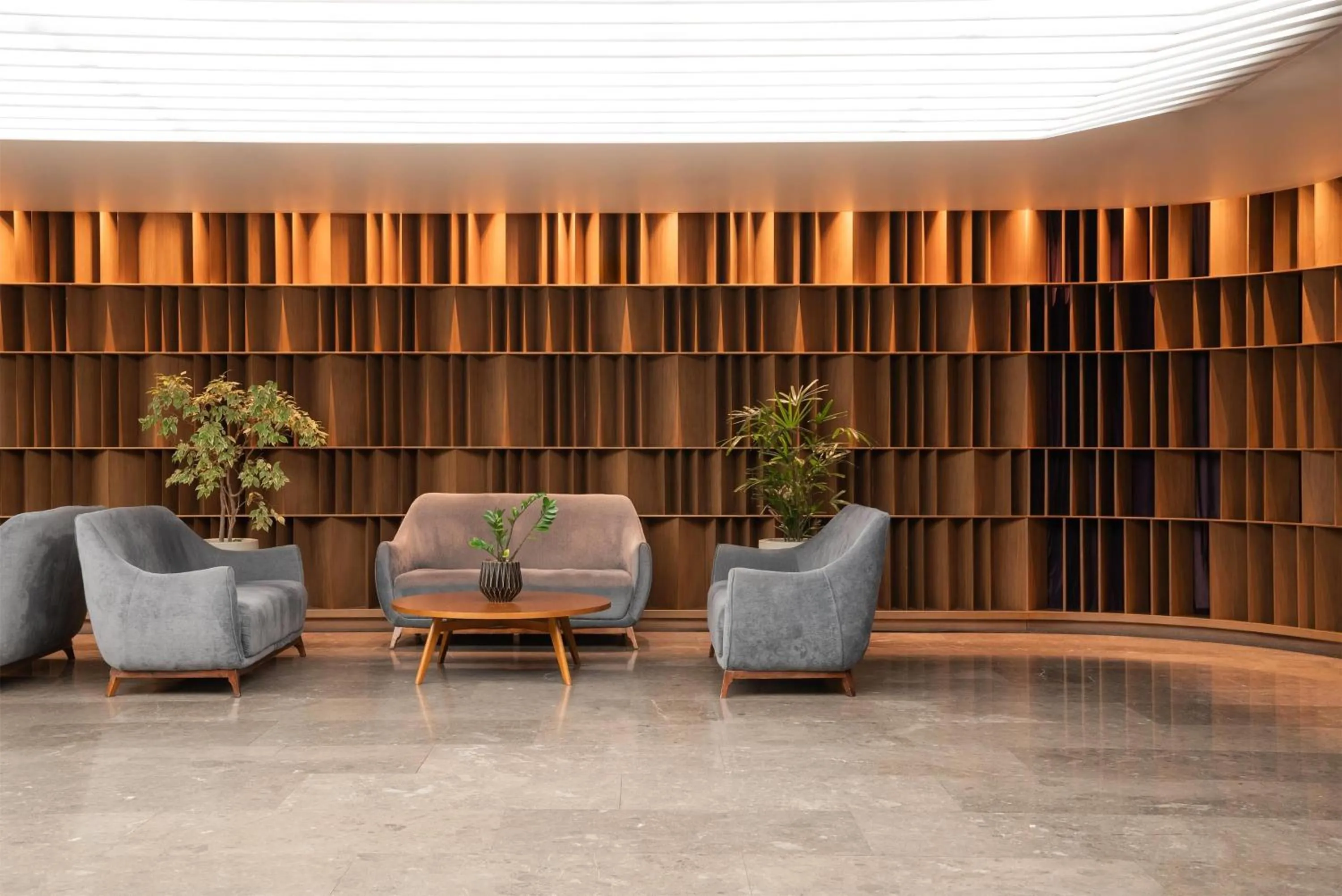 Lobby or reception in Dazzler by Wyndham Montevideo