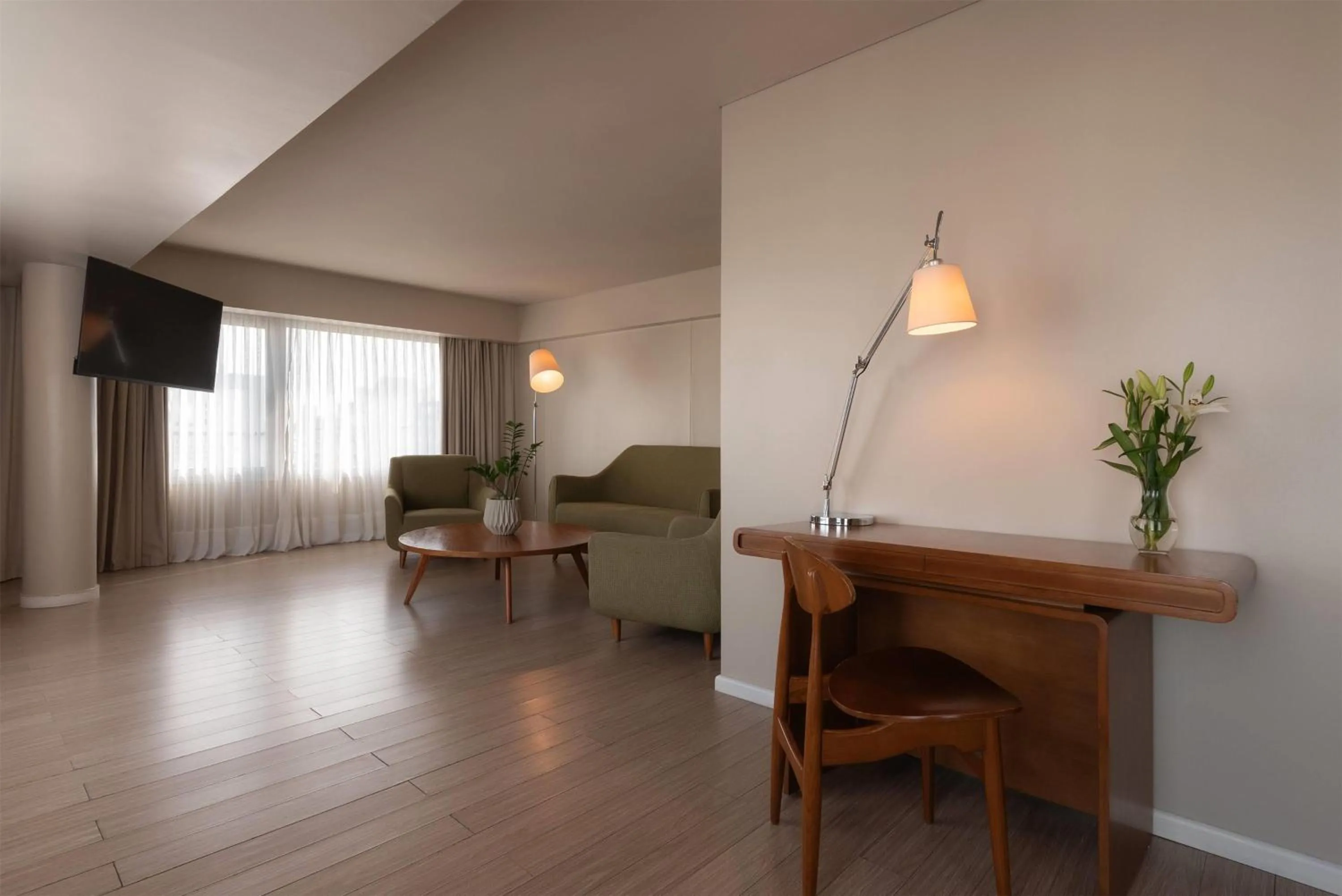 Photo of the whole room in Dazzler by Wyndham Montevideo