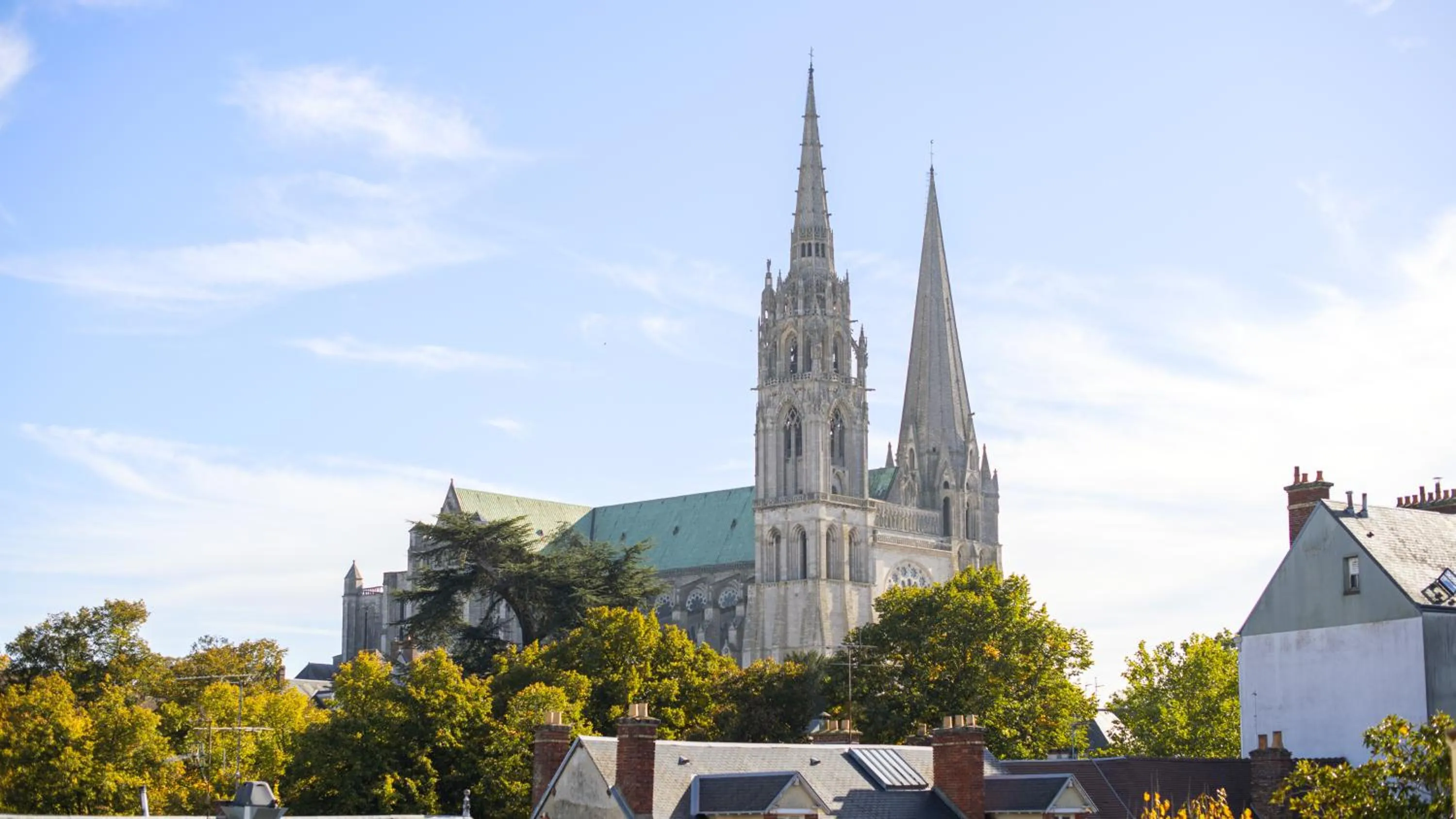 City view in Campanile Chartres Centre - Gare - Cathédrale