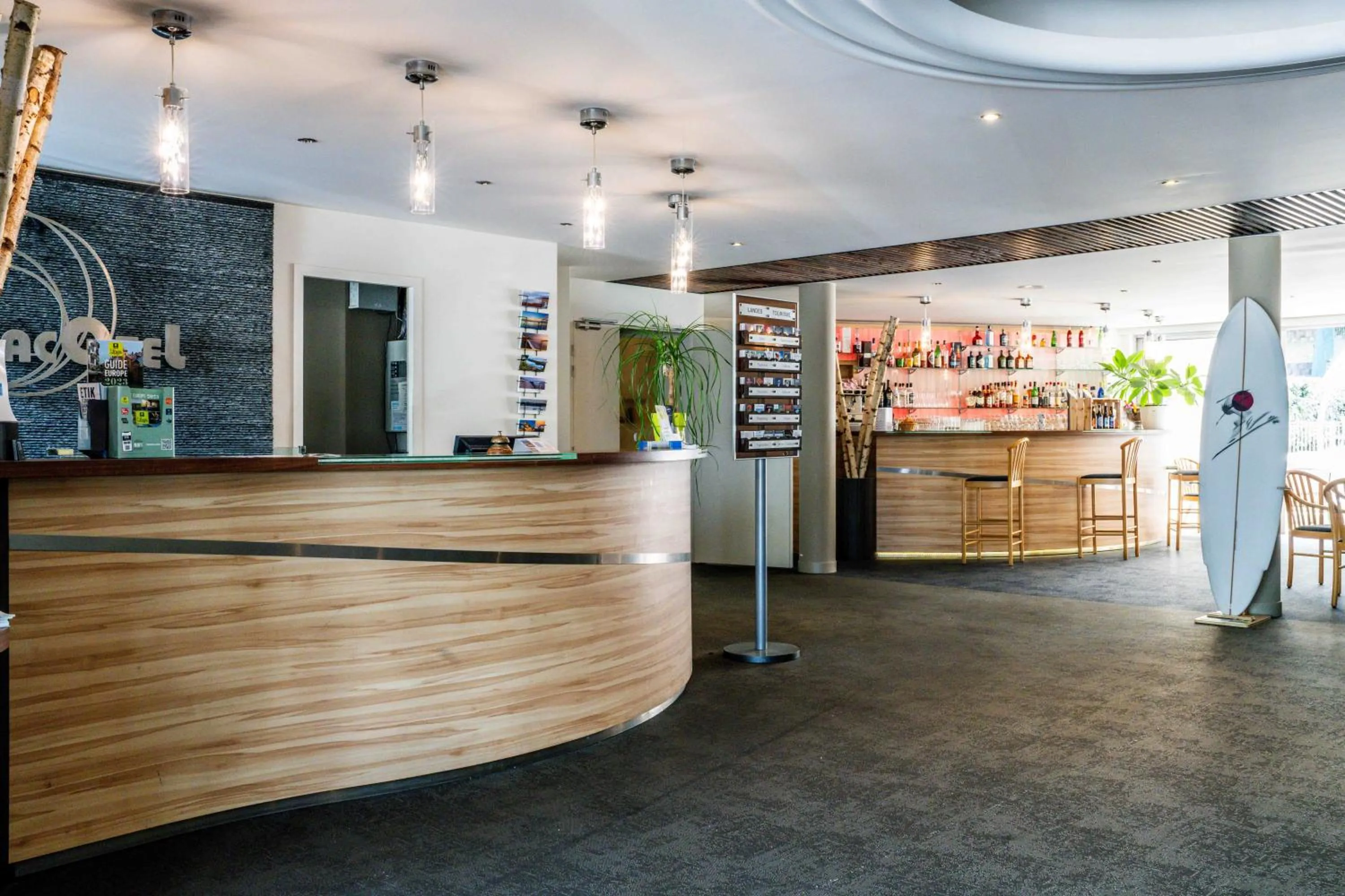 Lobby or reception in Hotel Logis Lacotel