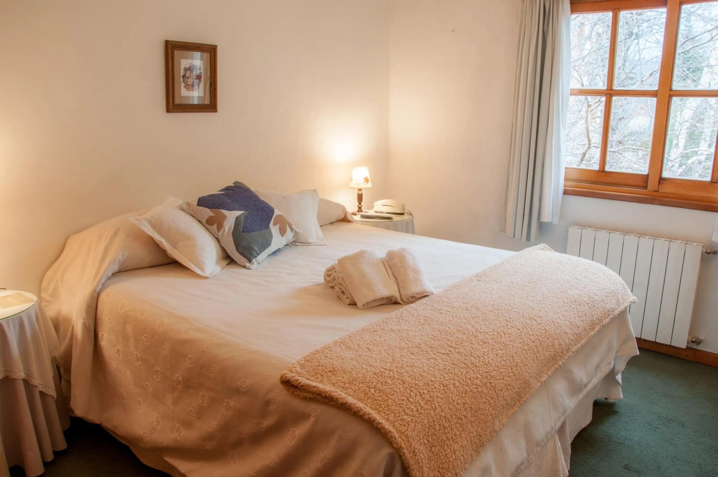 Photo of the whole room, Bed in Hostería El Arbol Duende