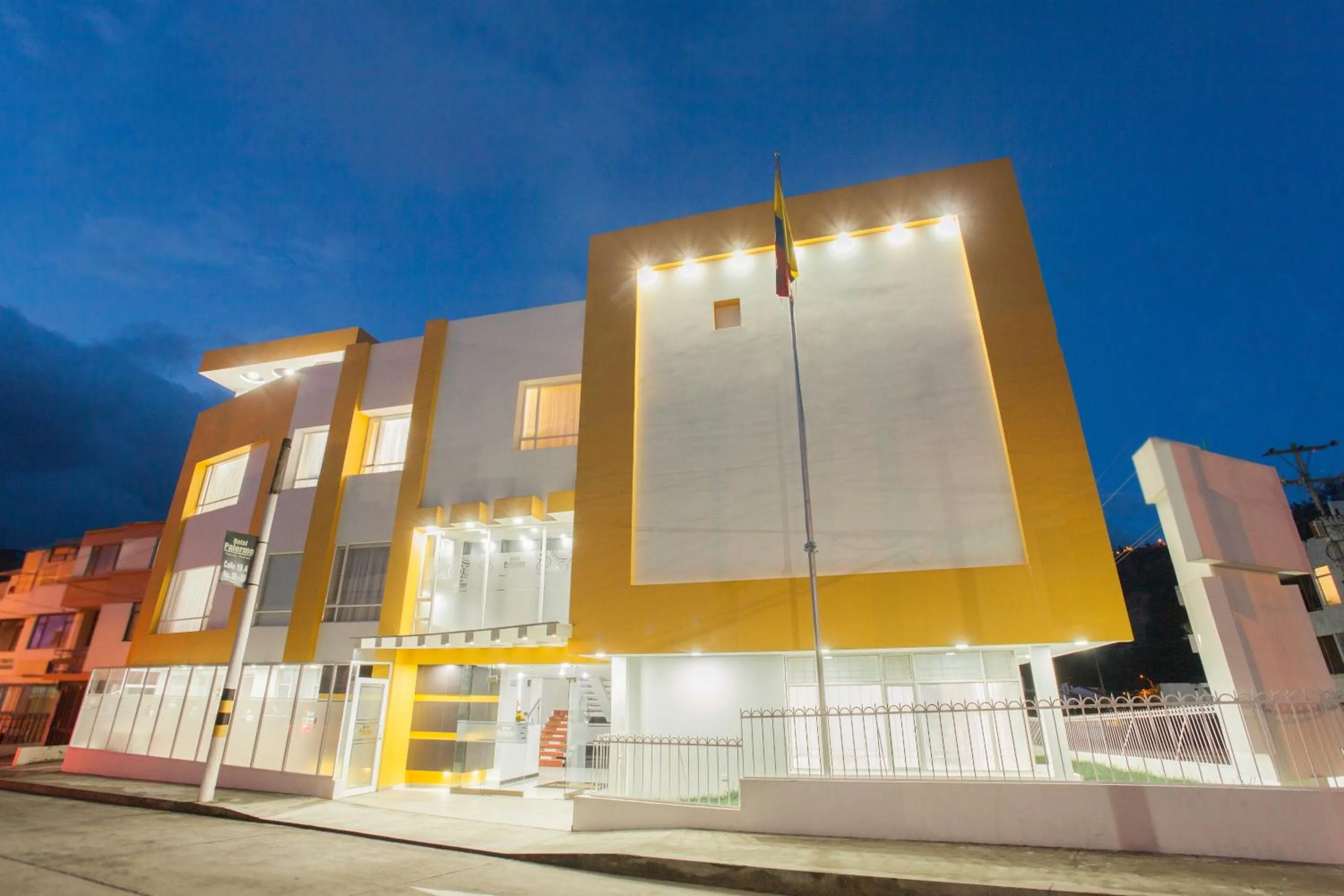 Facade/entrance in Hotel Palermo Suite