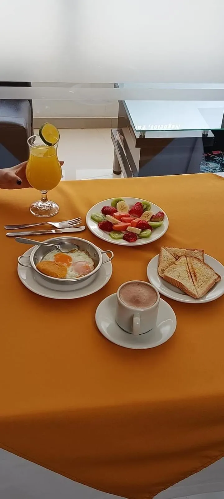 Breakfast in Hotel Palermo Suite