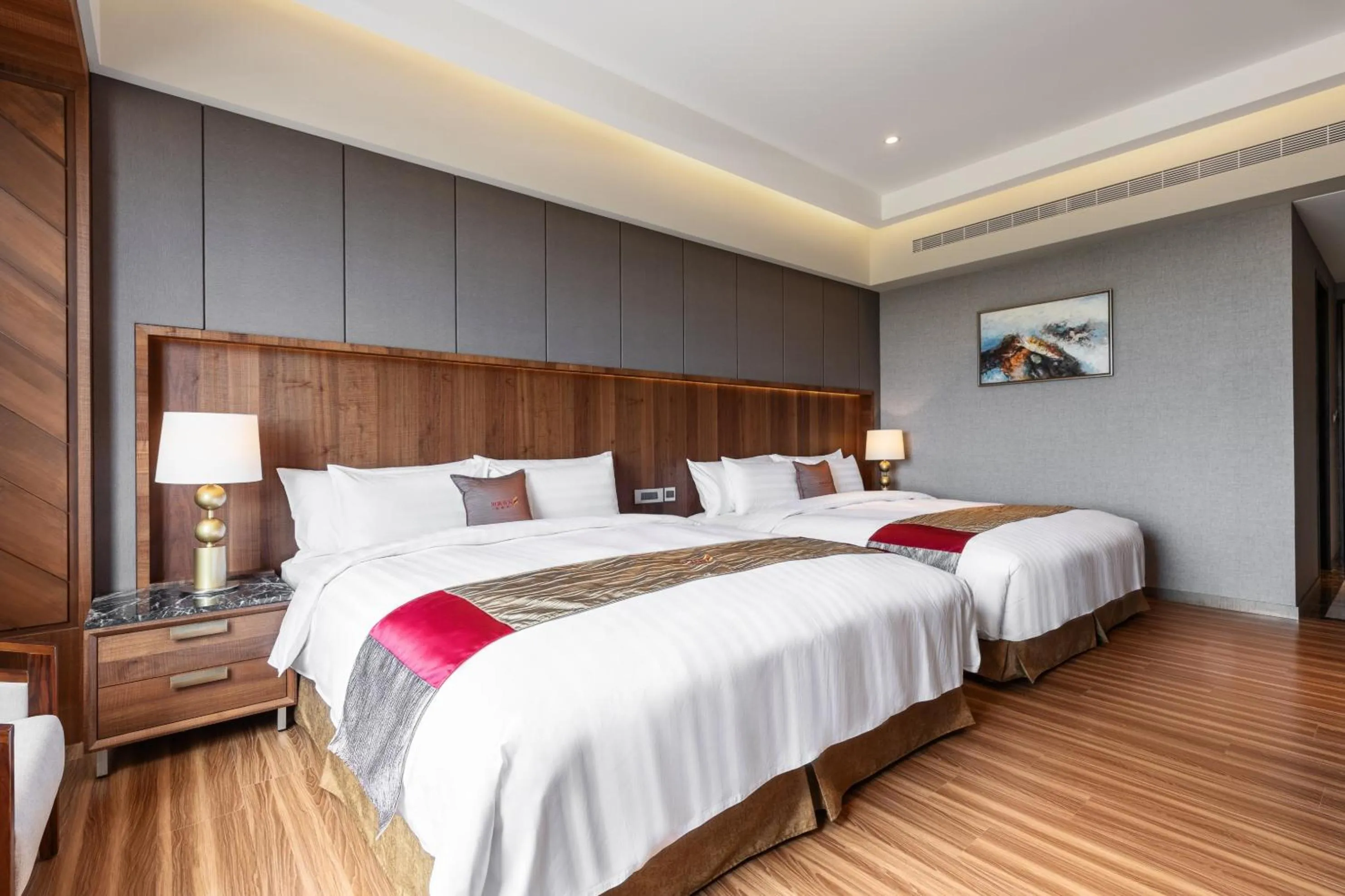 Photo of the whole room, Bed in Chuang-tang Spring Spa Hotel