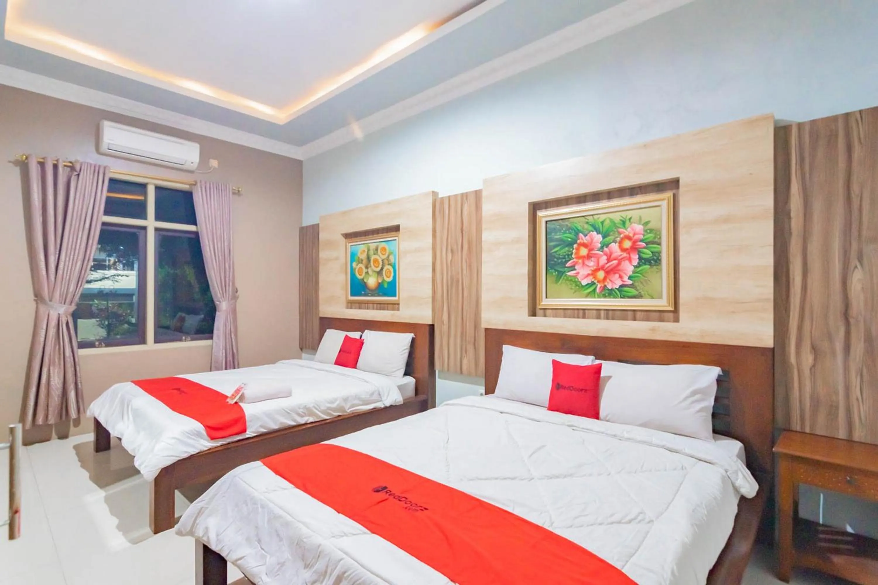 Bed in RedDoorz Resort Premium @ Sangkan Hurip Kuningan