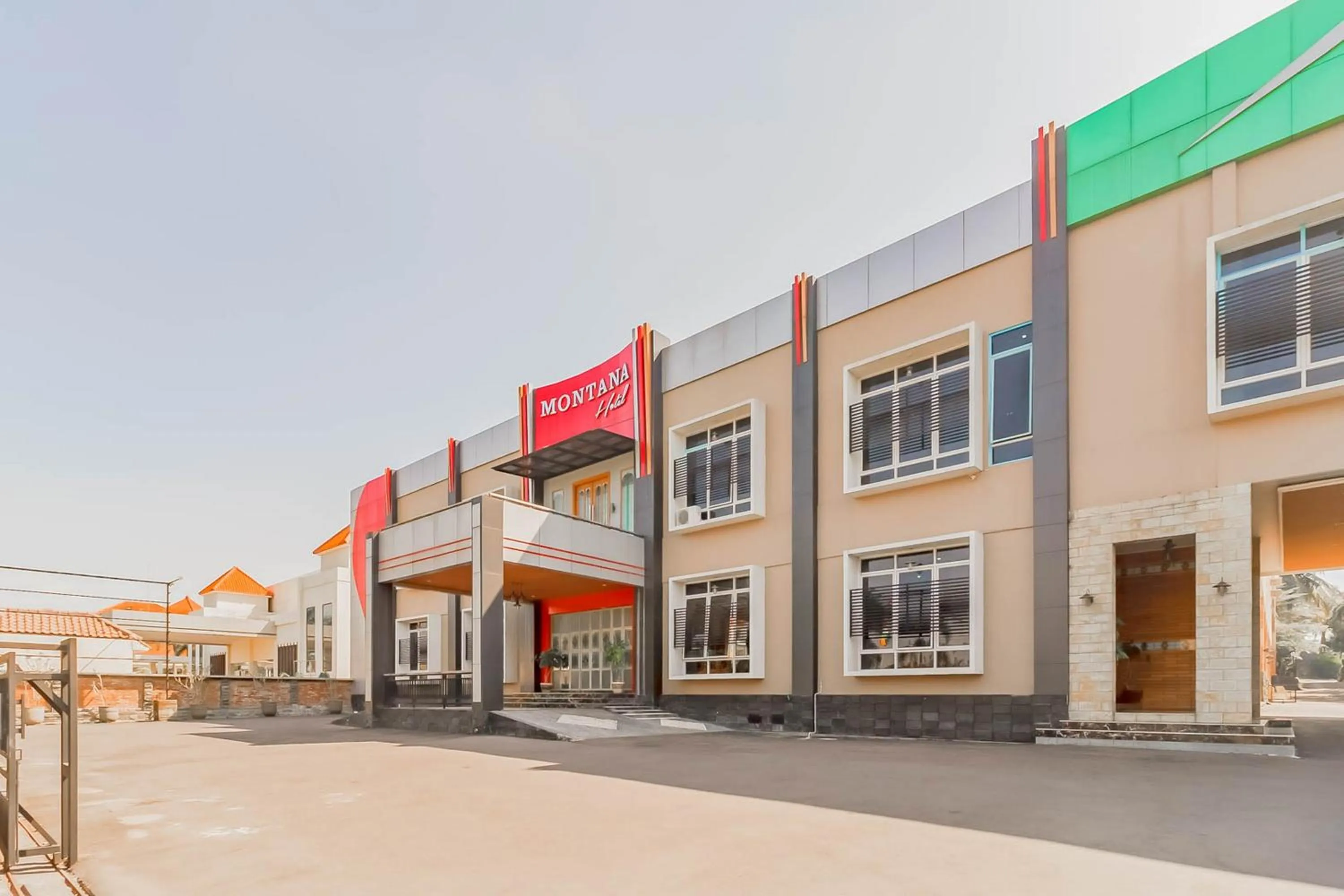 Property building in RedDoorz Resort Premium @ Sangkan Hurip Kuningan