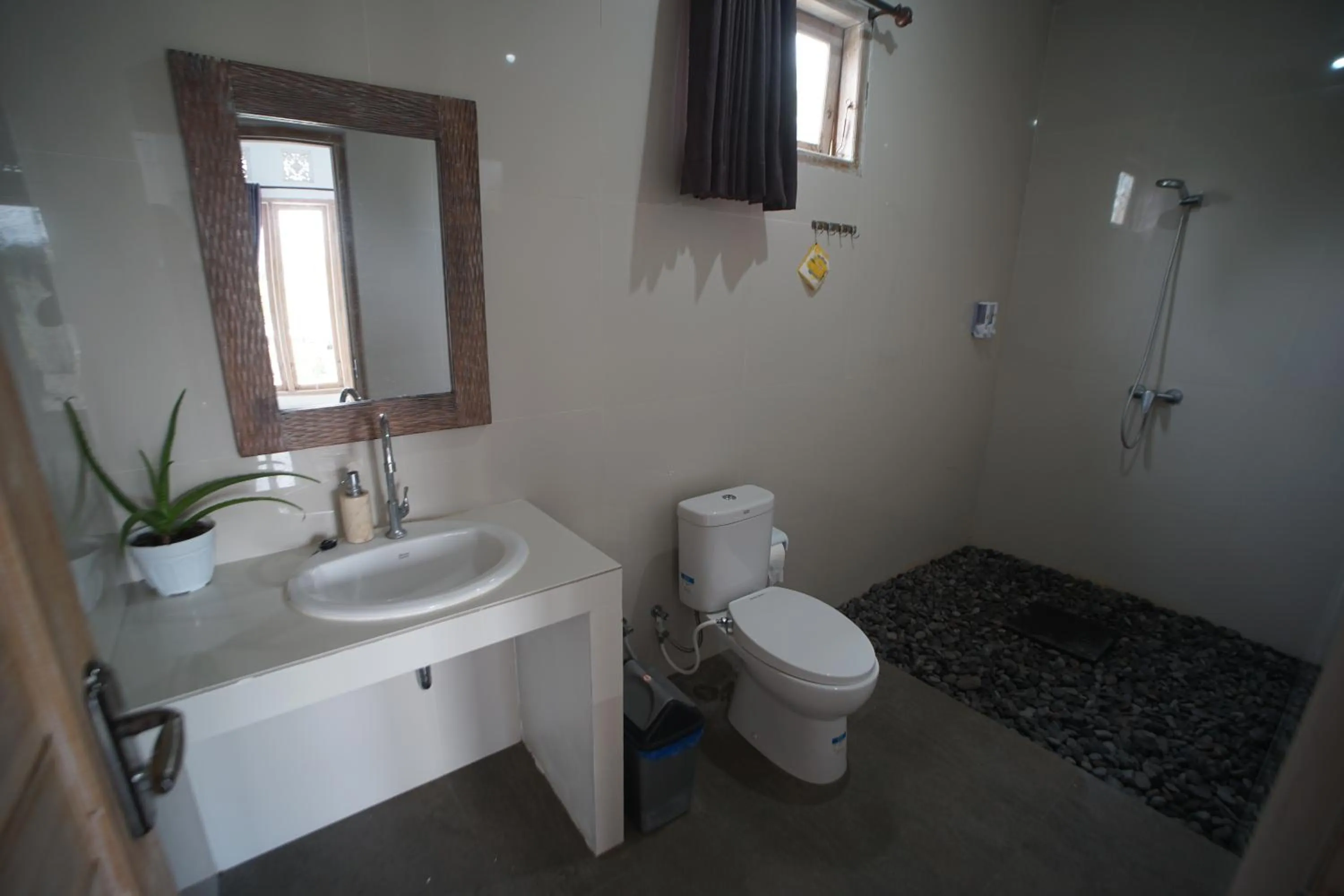 Batur Pyramid Guesthouse