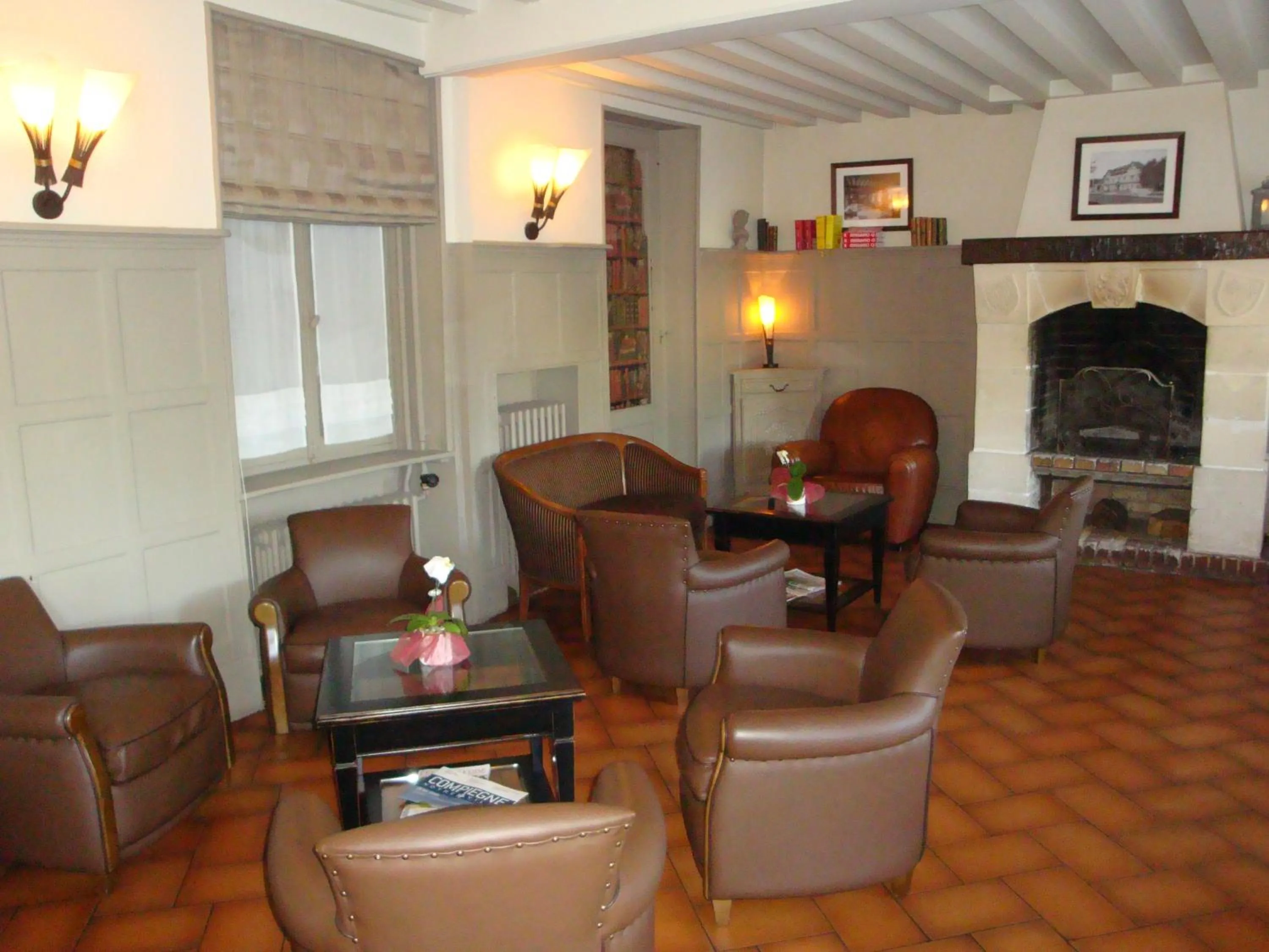 Lounge or bar in Hostellerie Du Royal Lieu