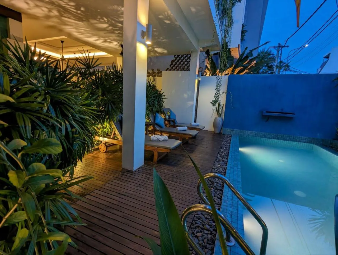 Property building in Baahu Villa