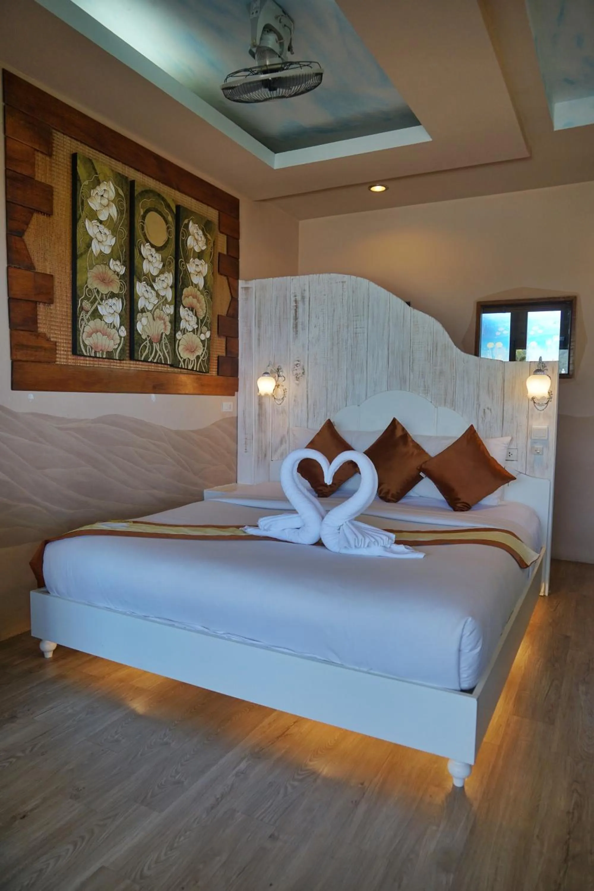 Bed in DD Hut Koh Tao