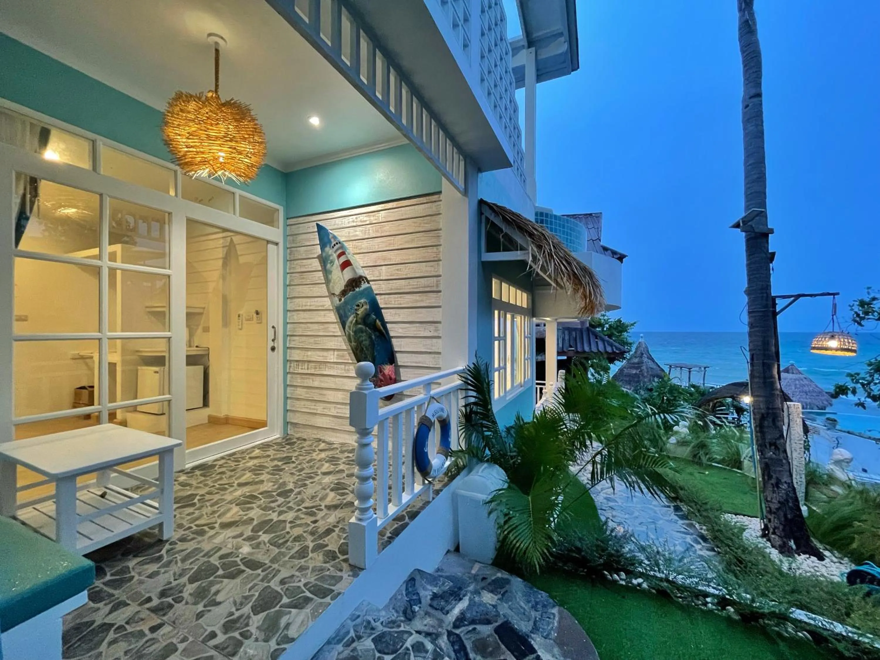 Property building in DD Hut Koh Tao