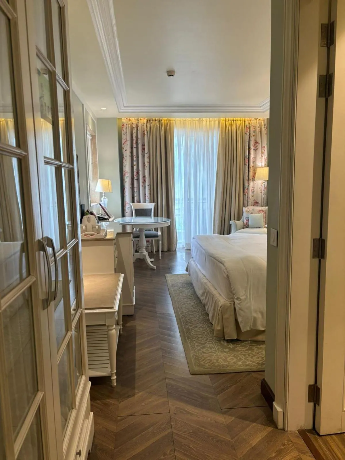 Bedroom, Bed in Welcomhotel by ITC Hotels, The Savoy, Mussoorie