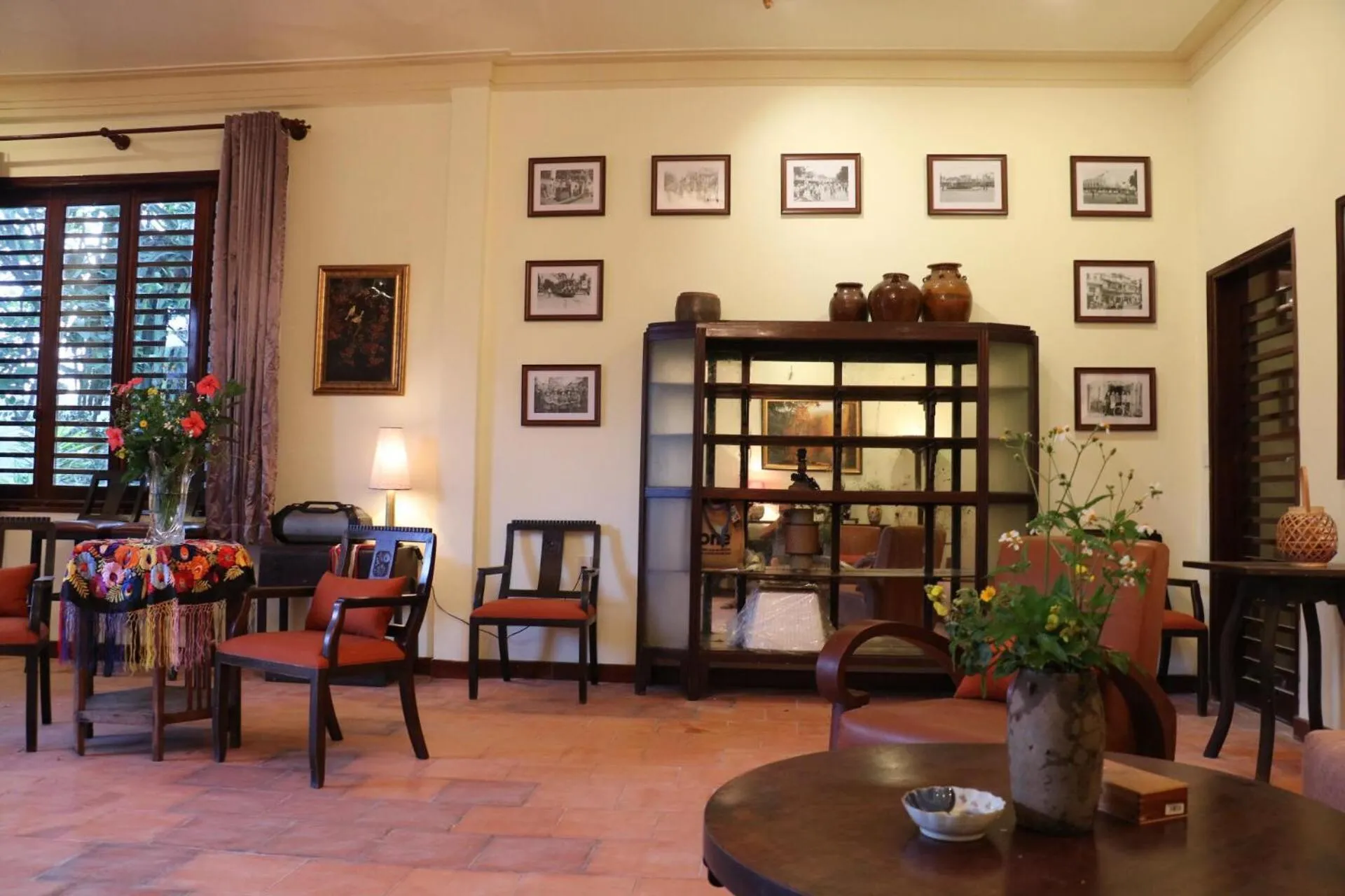 Living room in Ivory Falls Villa