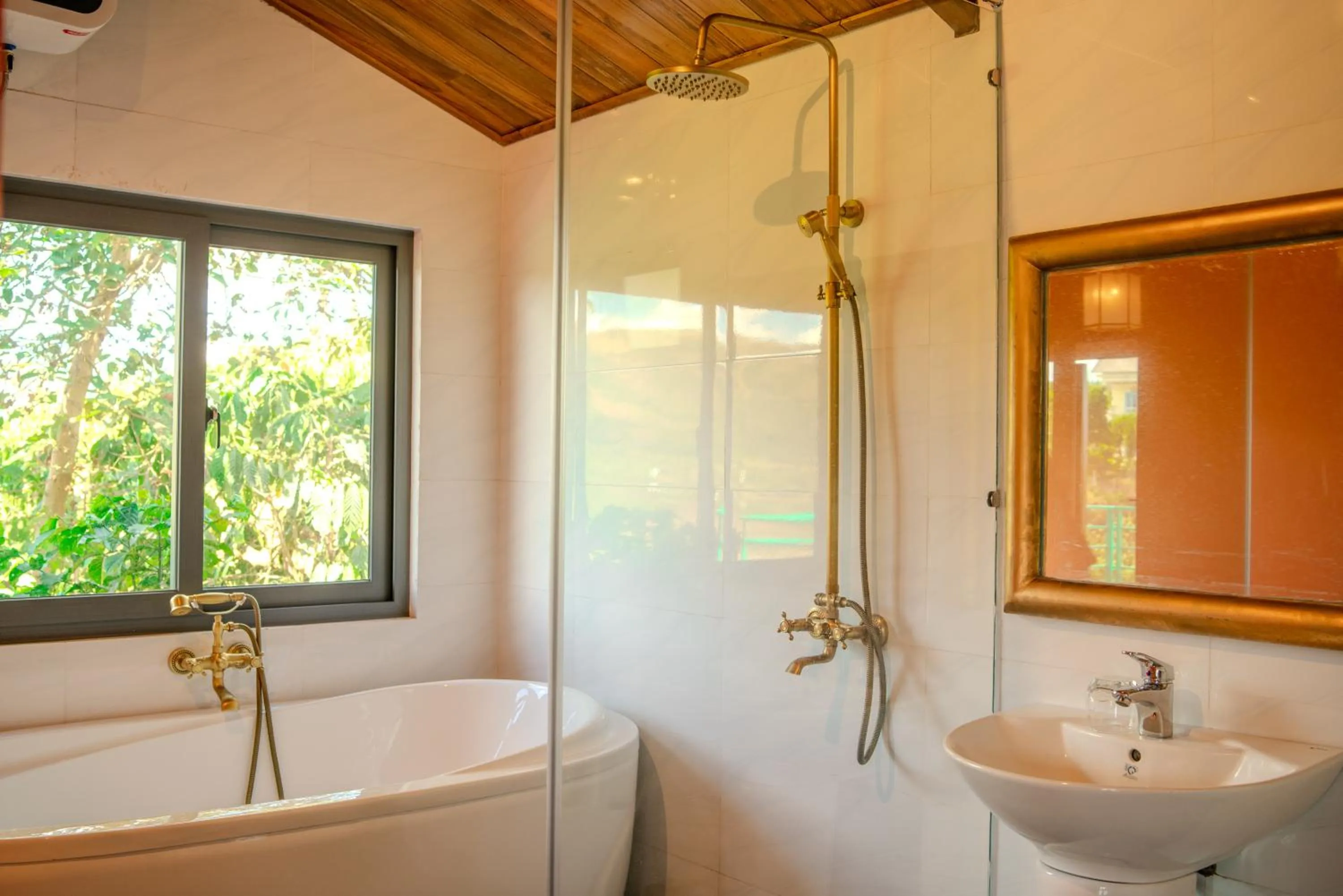 Bath in Ivory Falls Villa