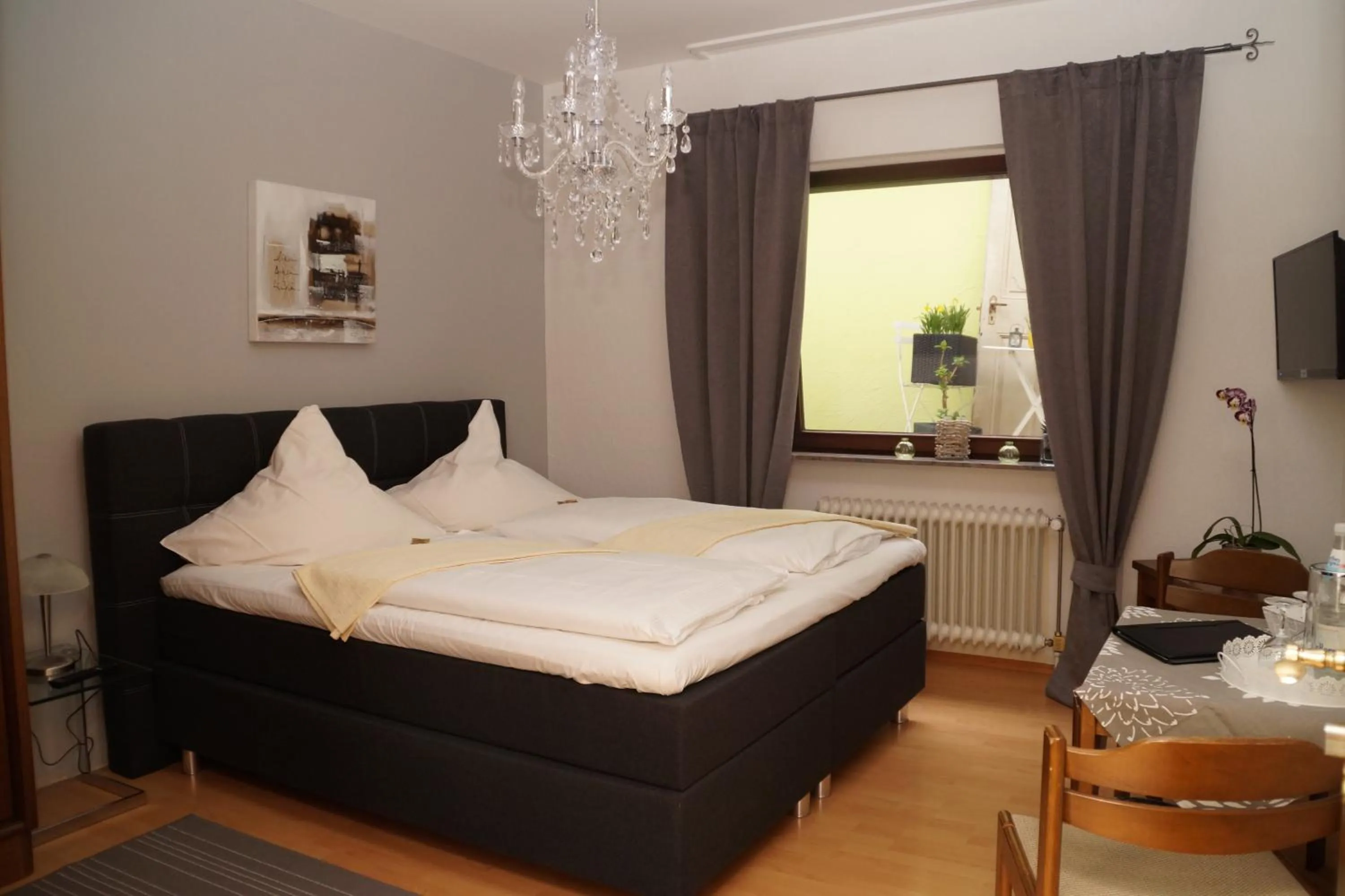 Bed in Hotel Restaurant Zunftstube