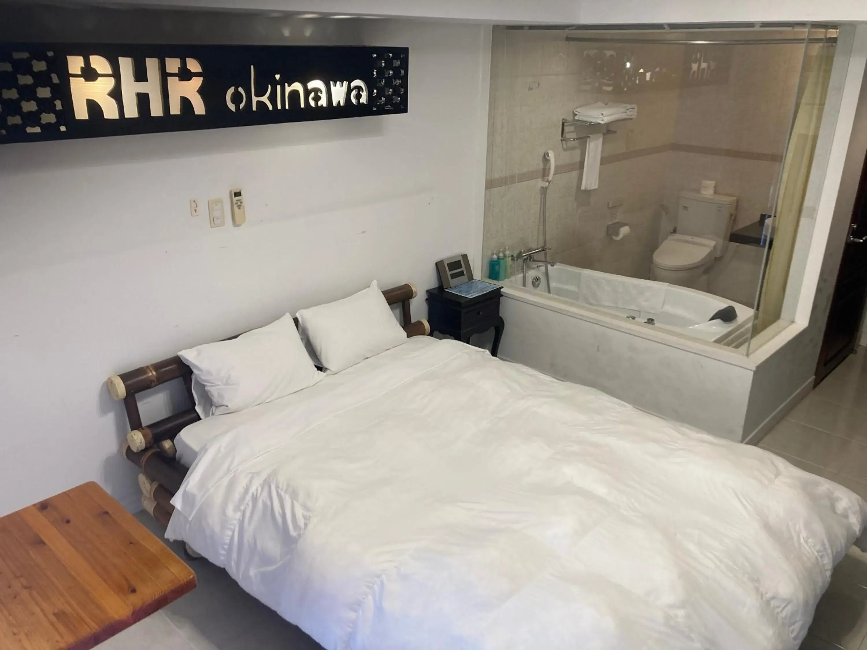 Standard Double Room - single occupancy - Non-Smoking in Royal Hotel Standard Double Room - single occupancy - Non-Smoking in Royal Hotel