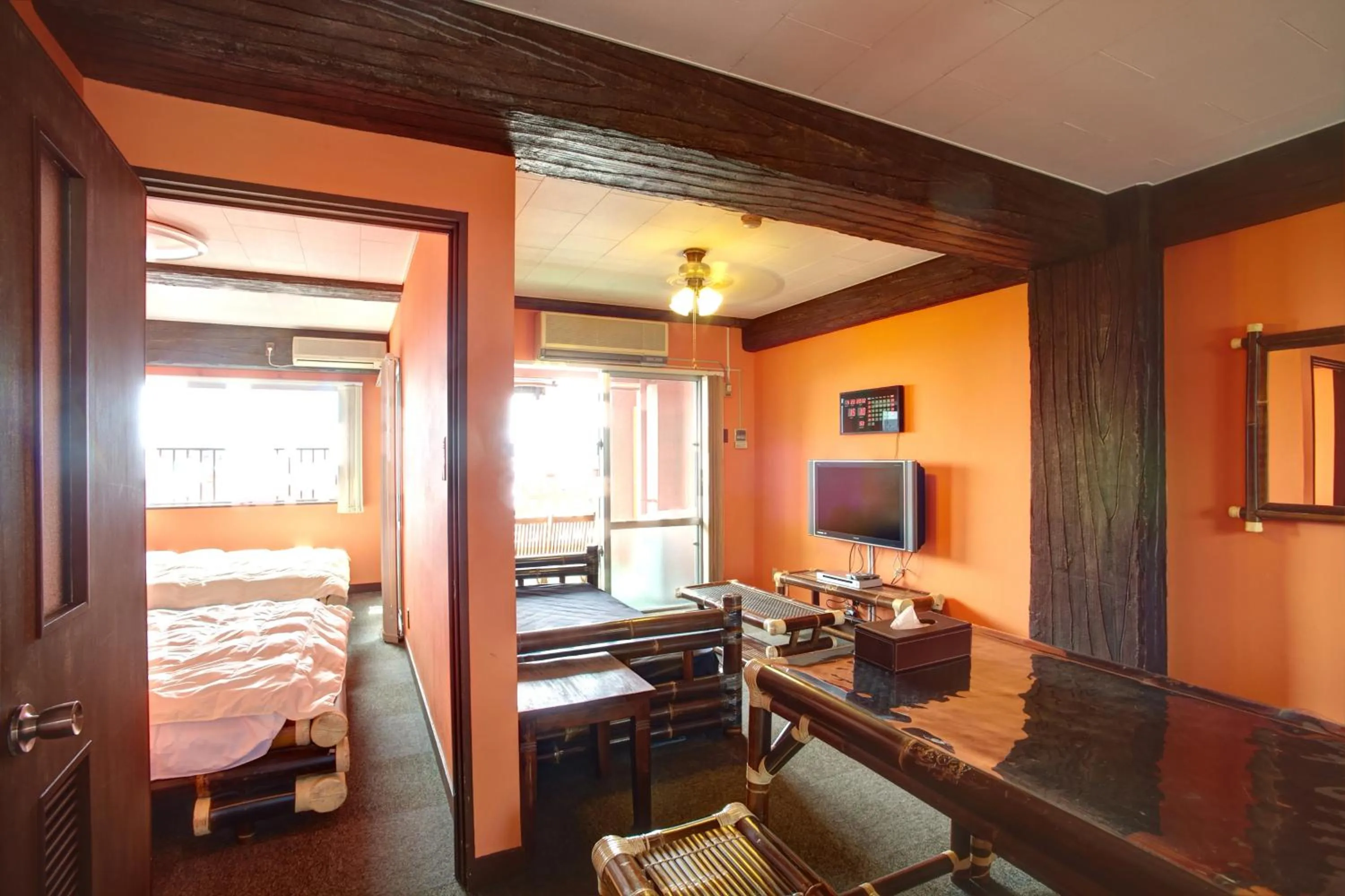 Photo of the whole room, Bed in Royal Hotel