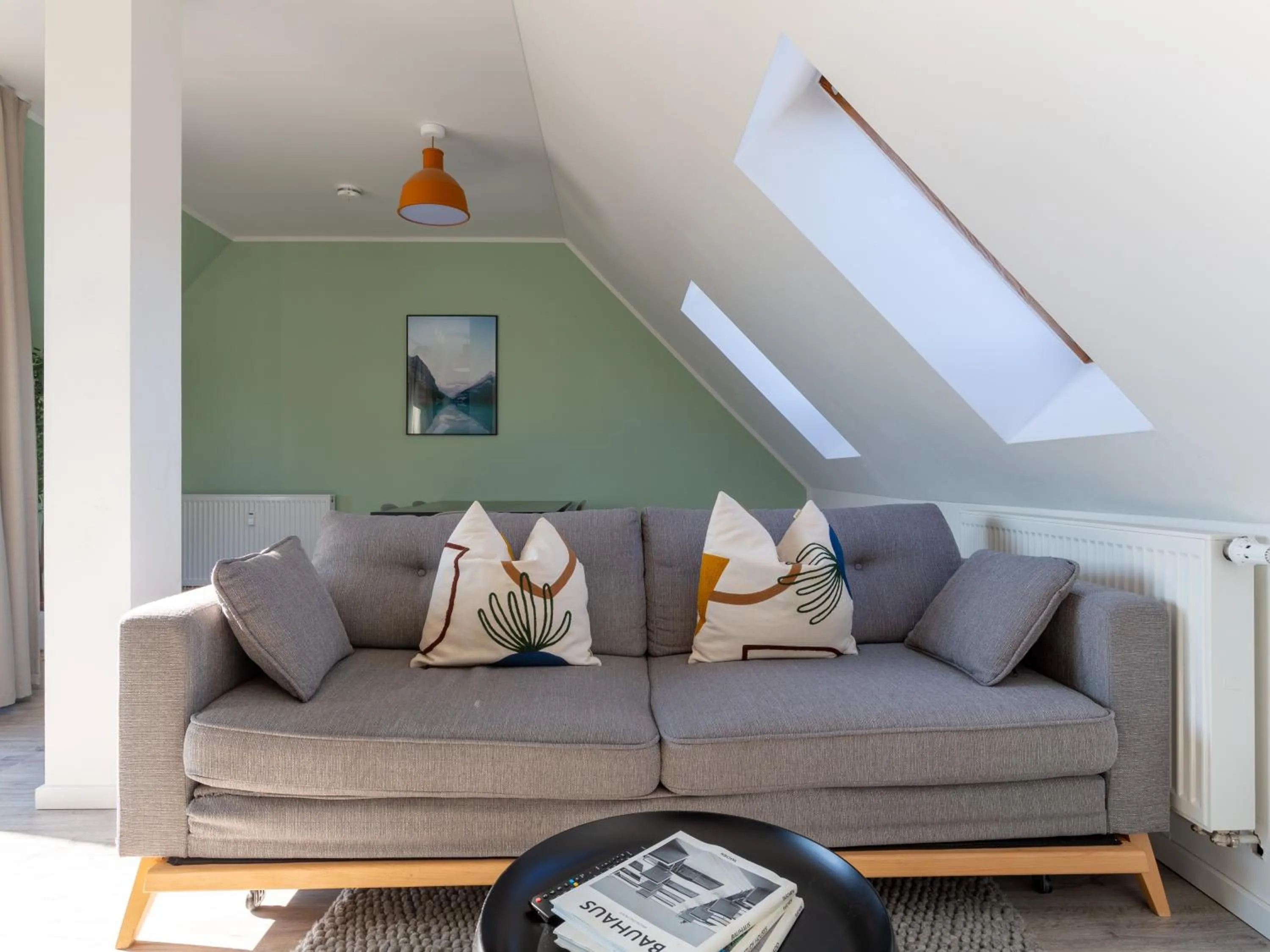 Living room in Limehome Chemnitz Hartmannstraße