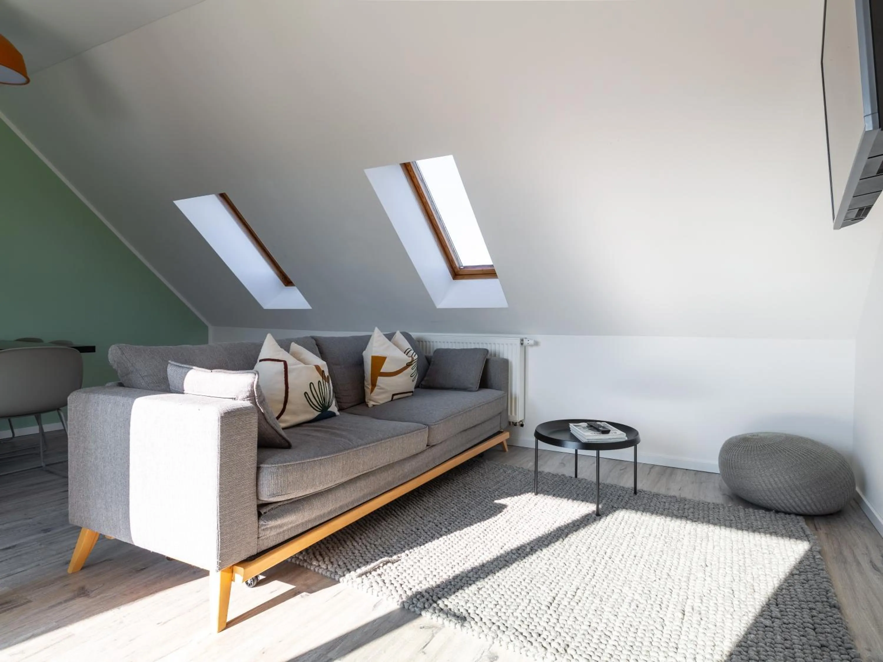 Living room in Limehome Chemnitz Hartmannstraße