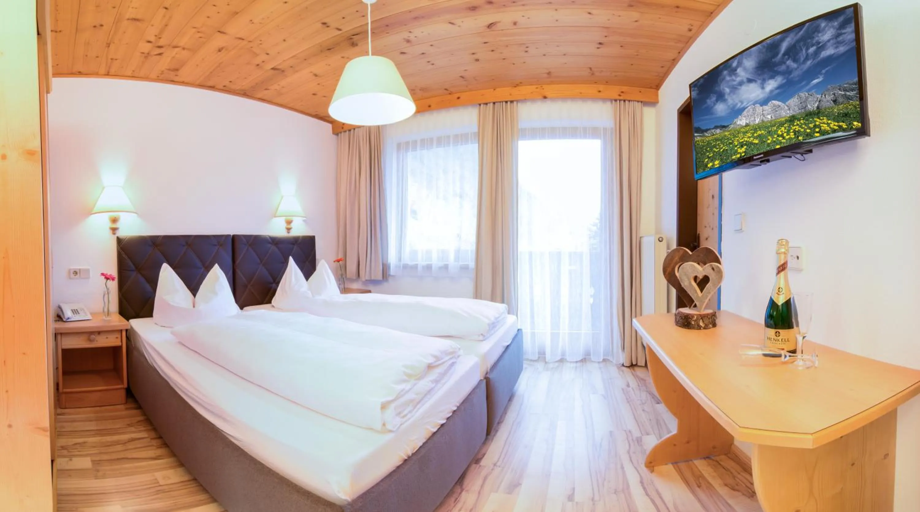 Photo of the whole room, Bed in Hotel Christoph